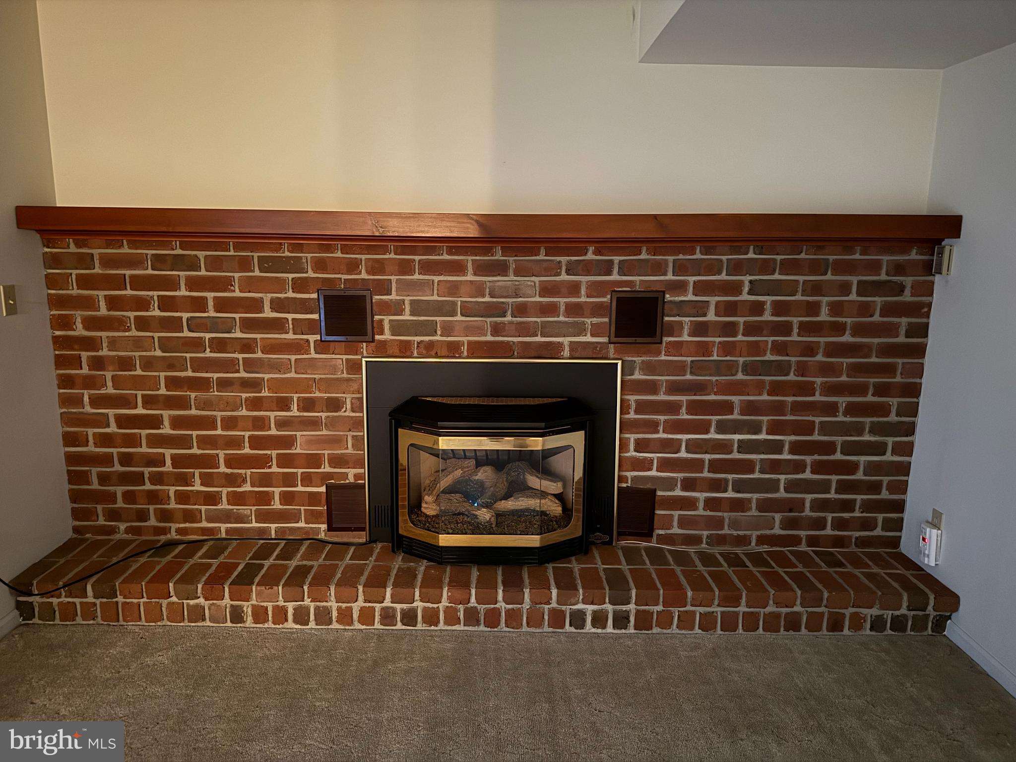 PRESIDENTIAL ESTS - Residential