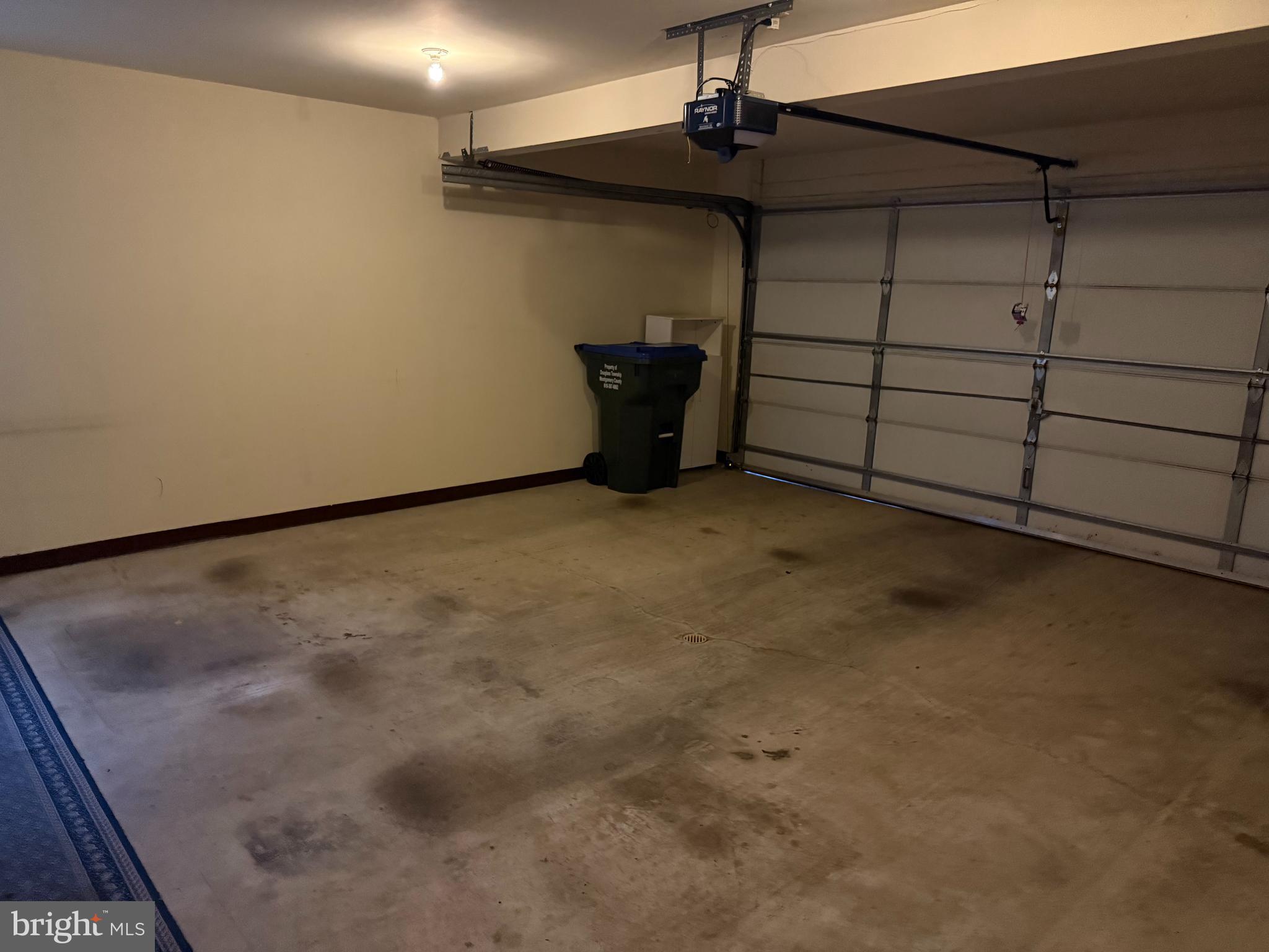 PRESIDENTIAL ESTS - Residential