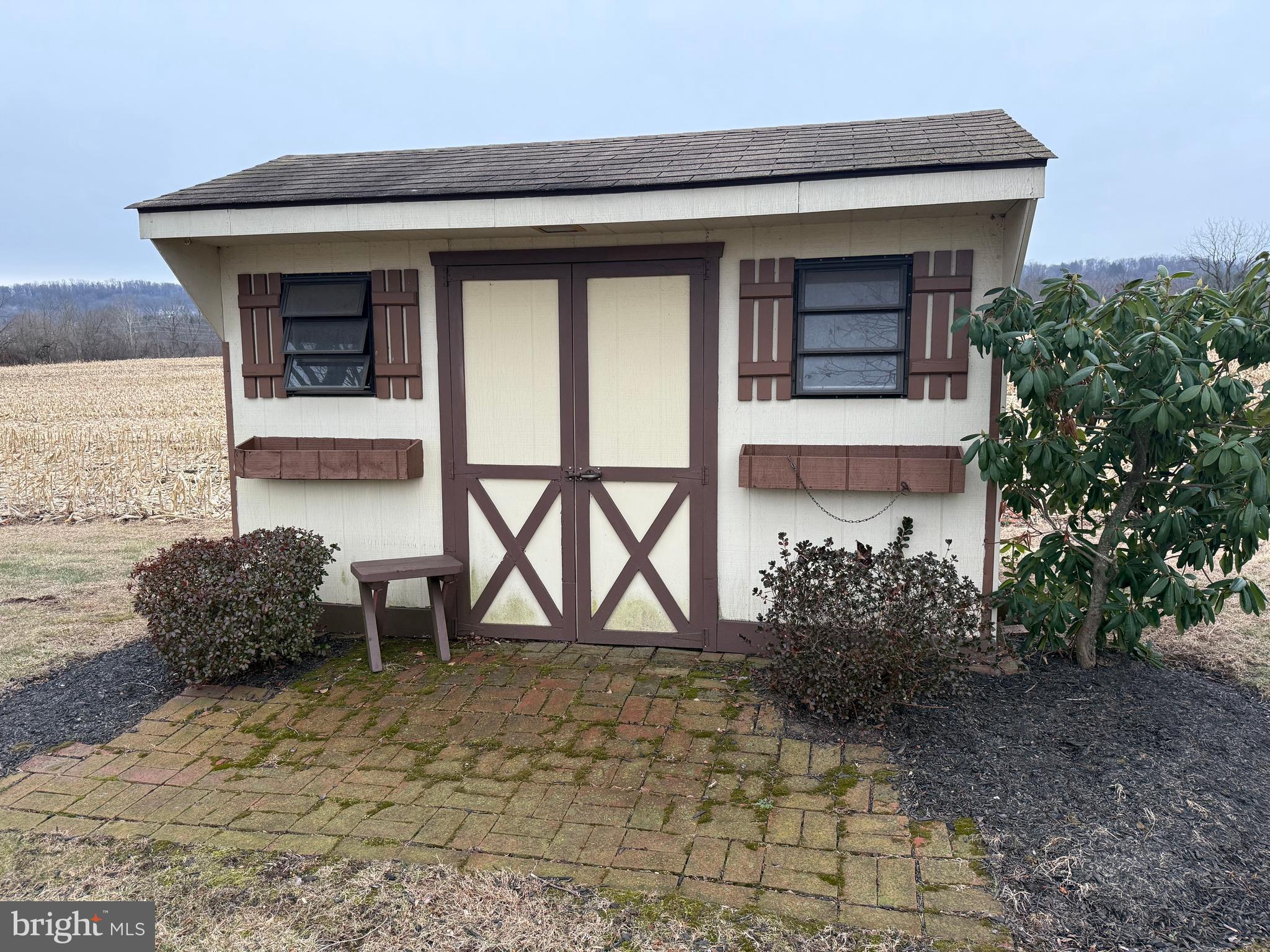 PRESIDENTIAL ESTS - Residential