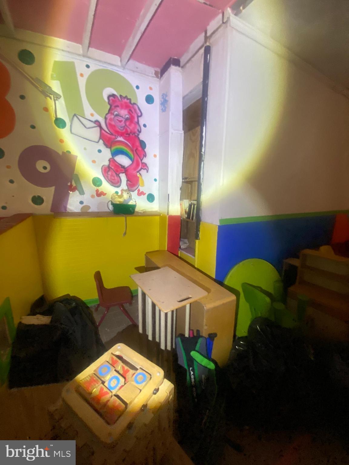 CARROLL PARK - Commercial Sale