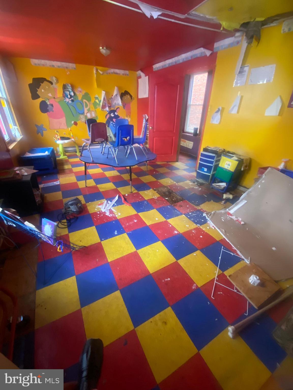 CARROLL PARK - Commercial Sale