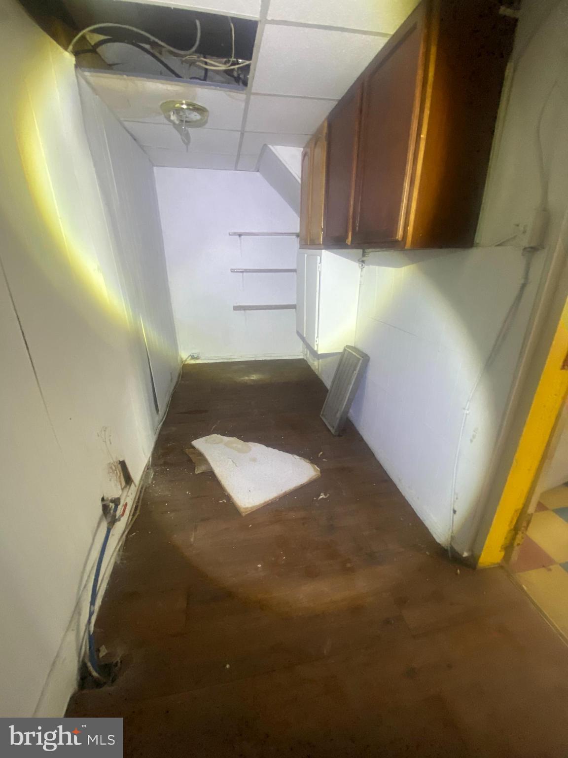 CARROLL PARK - Commercial Sale