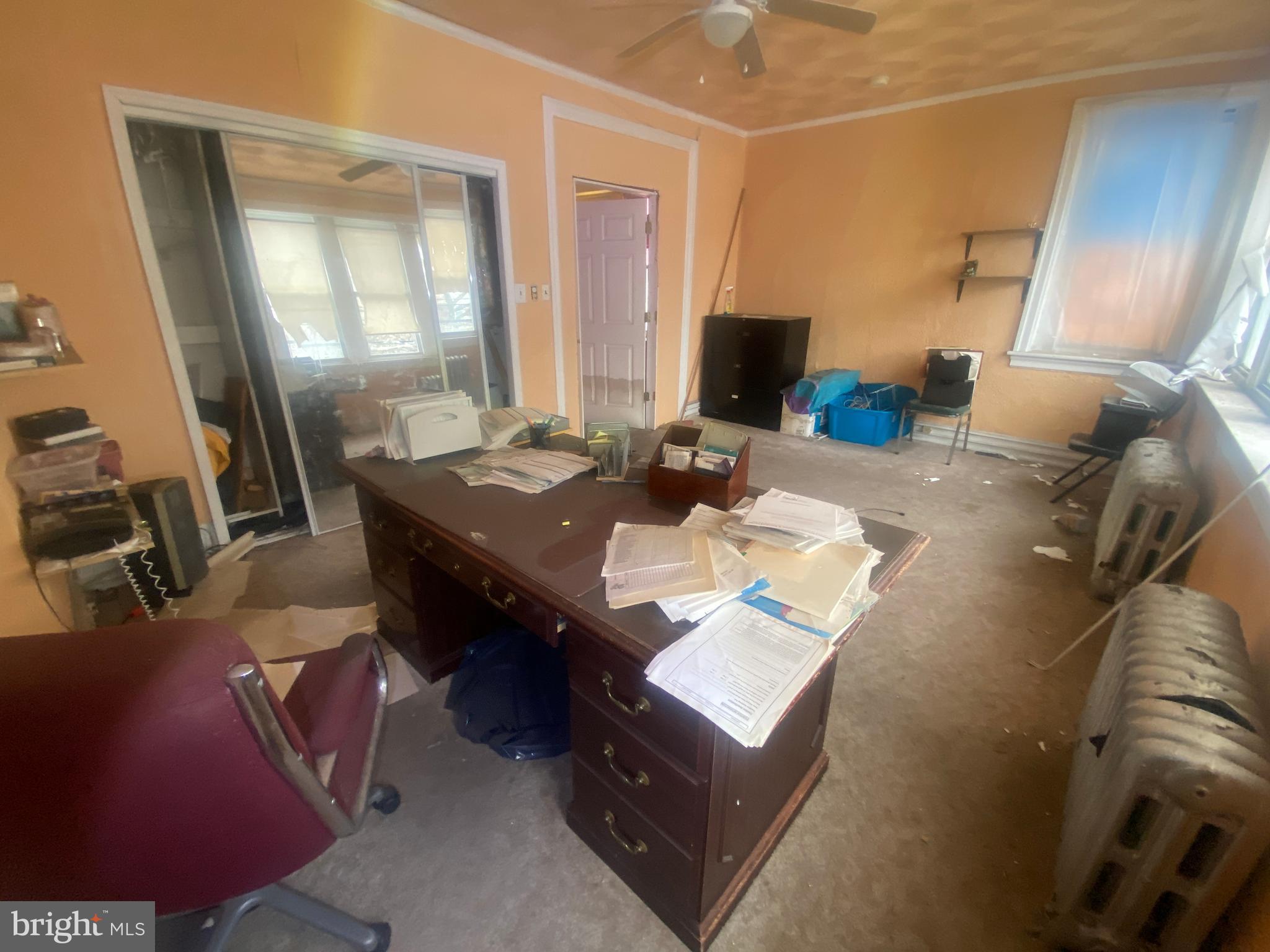 CARROLL PARK - Commercial Sale