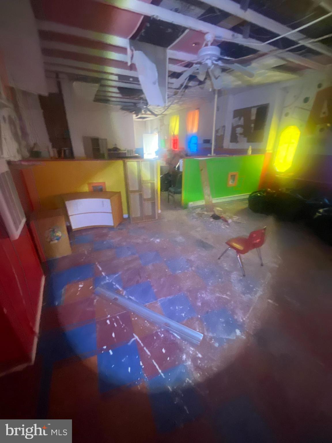 CARROLL PARK - Commercial Sale