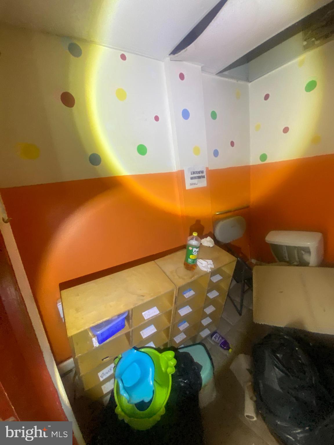 CARROLL PARK - Commercial Sale