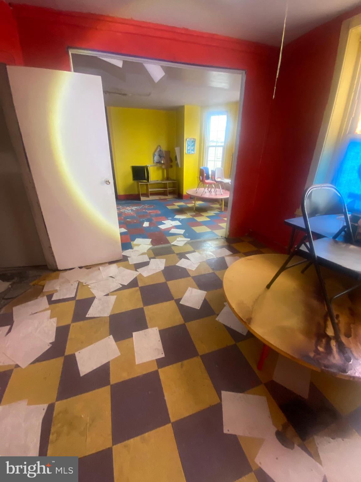 CARROLL PARK - Commercial Sale