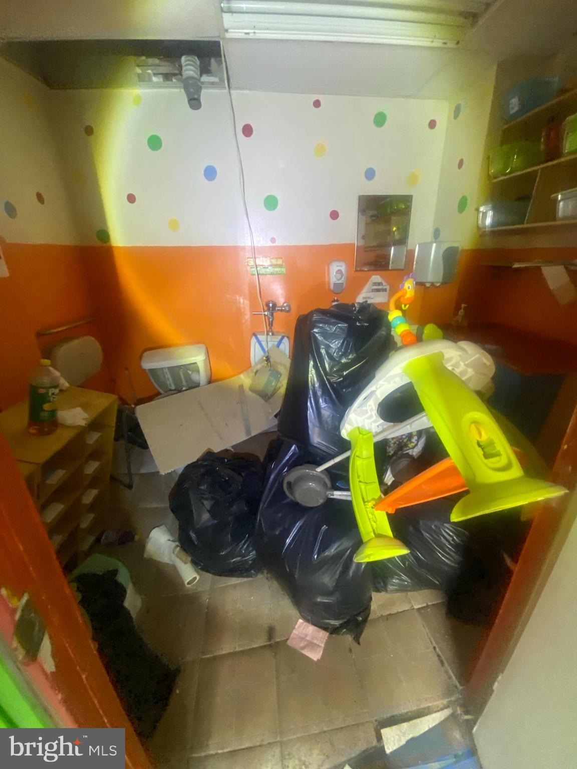 CARROLL PARK - Commercial Sale