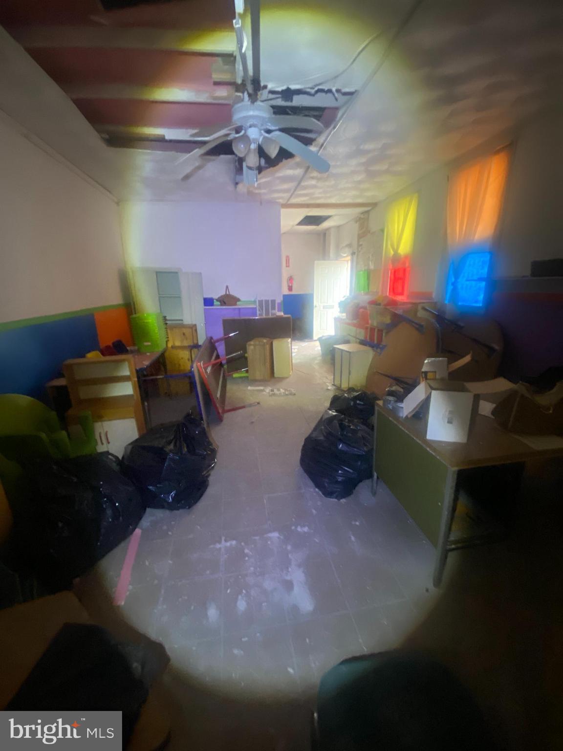 CARROLL PARK - Commercial Sale