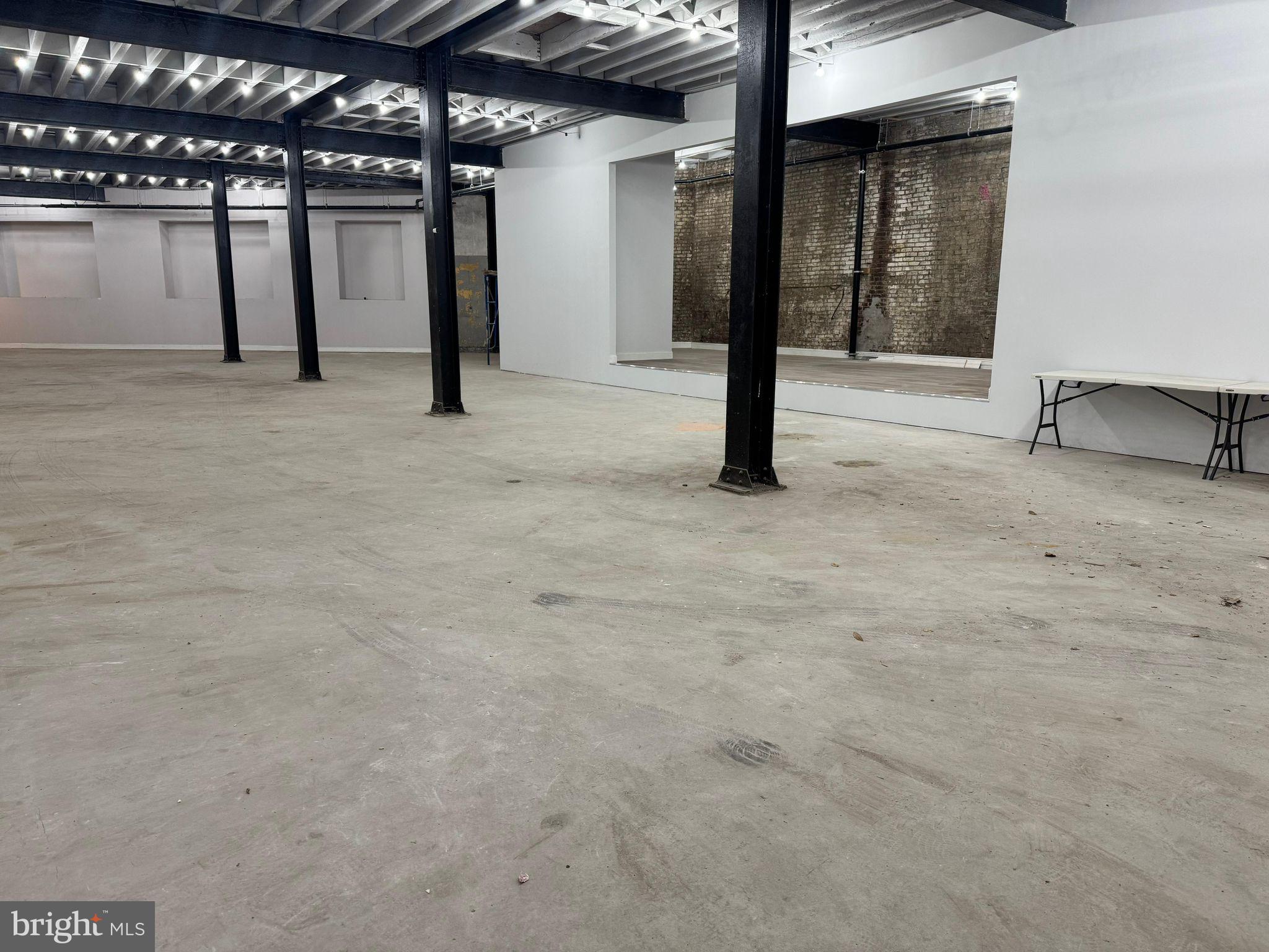 2446 GERMANTOWN AVENUE 50 1