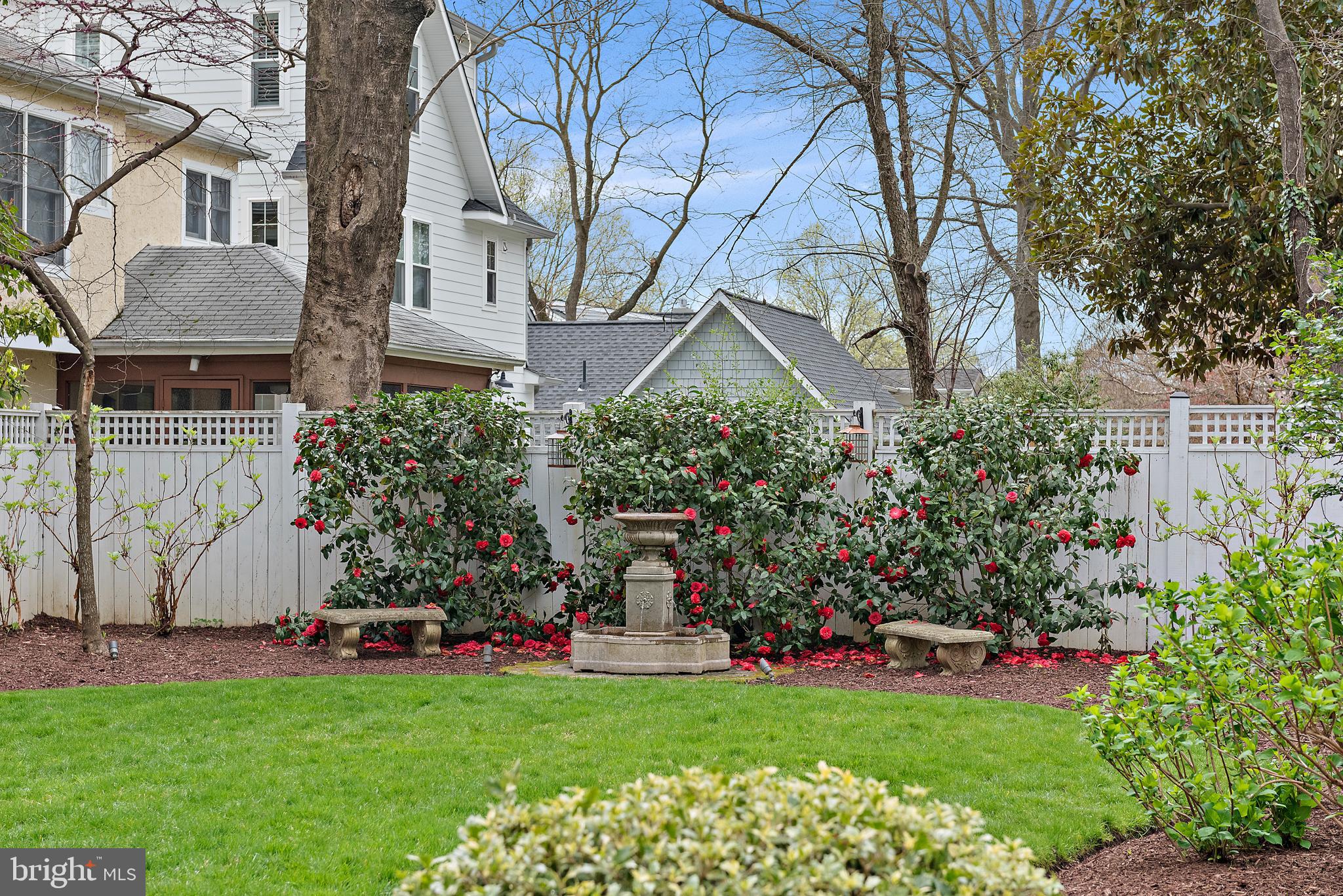 MURRAY HILL - Residential