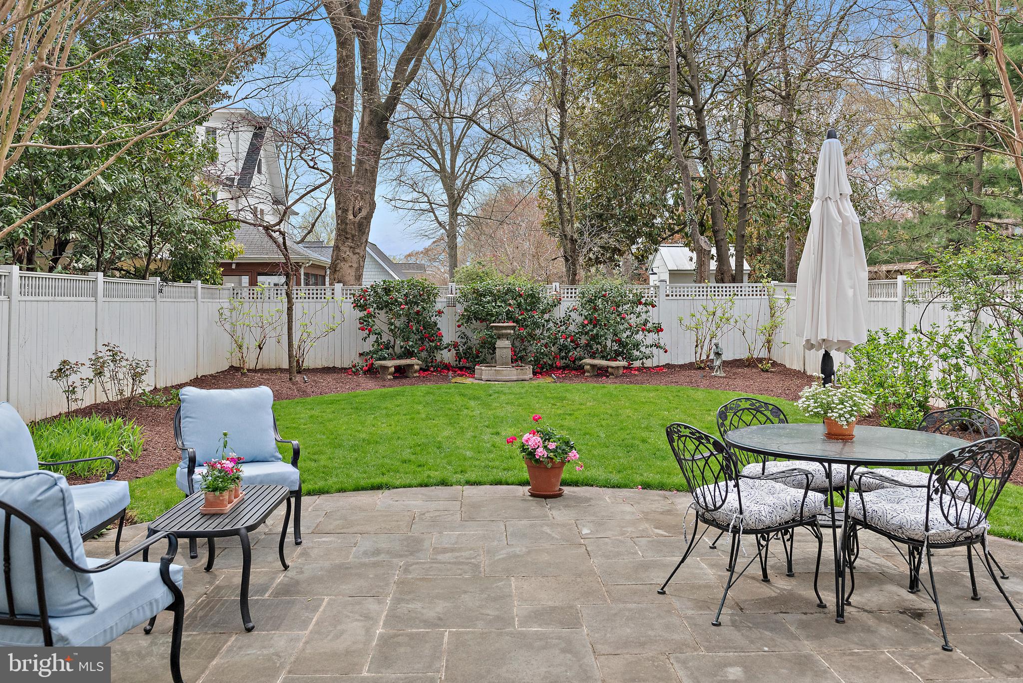 MURRAY HILL - Residential