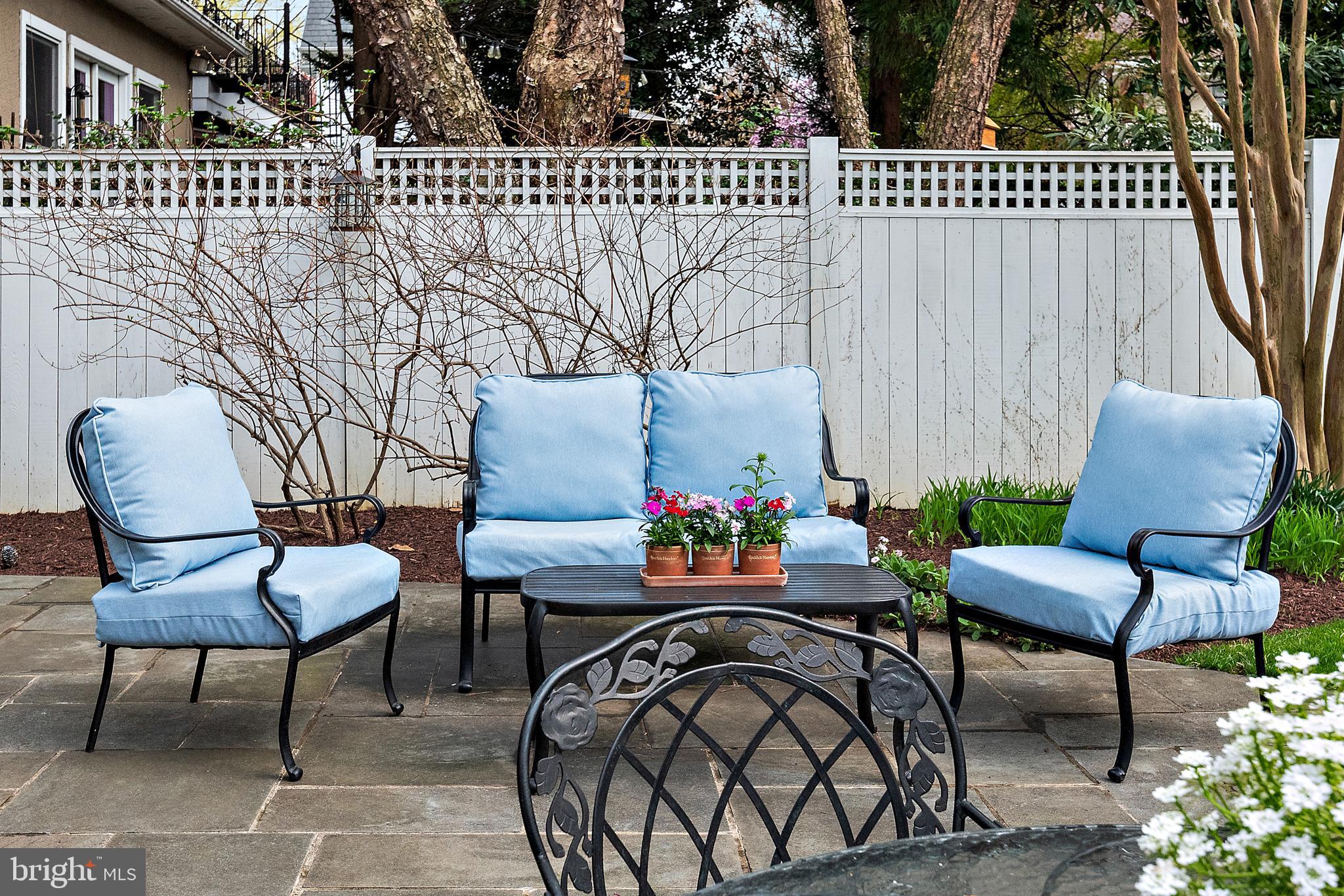 MURRAY HILL - Residential