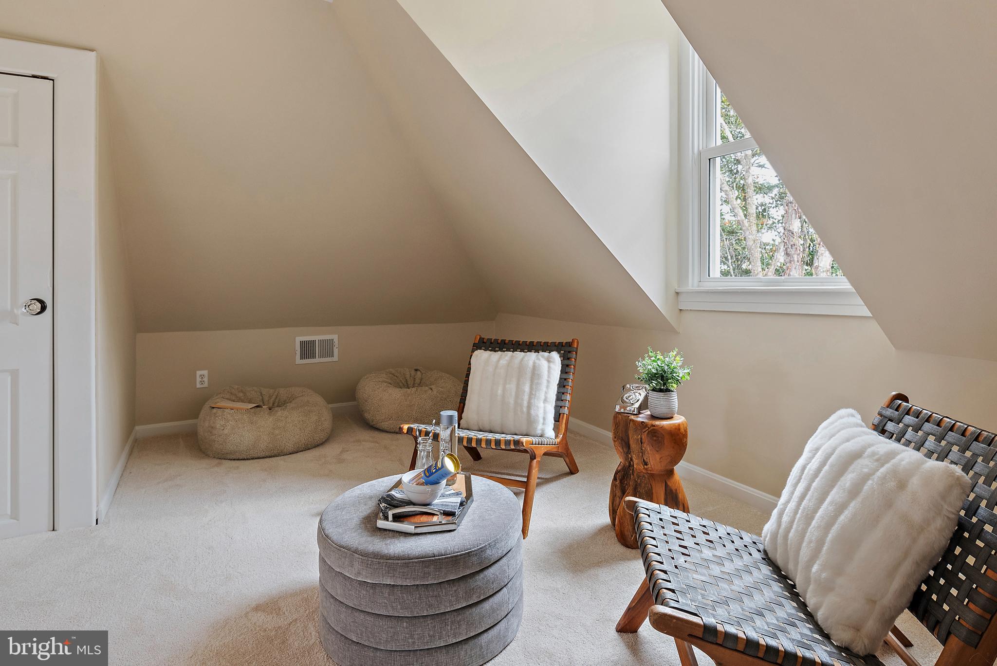 MURRAY HILL - Residential