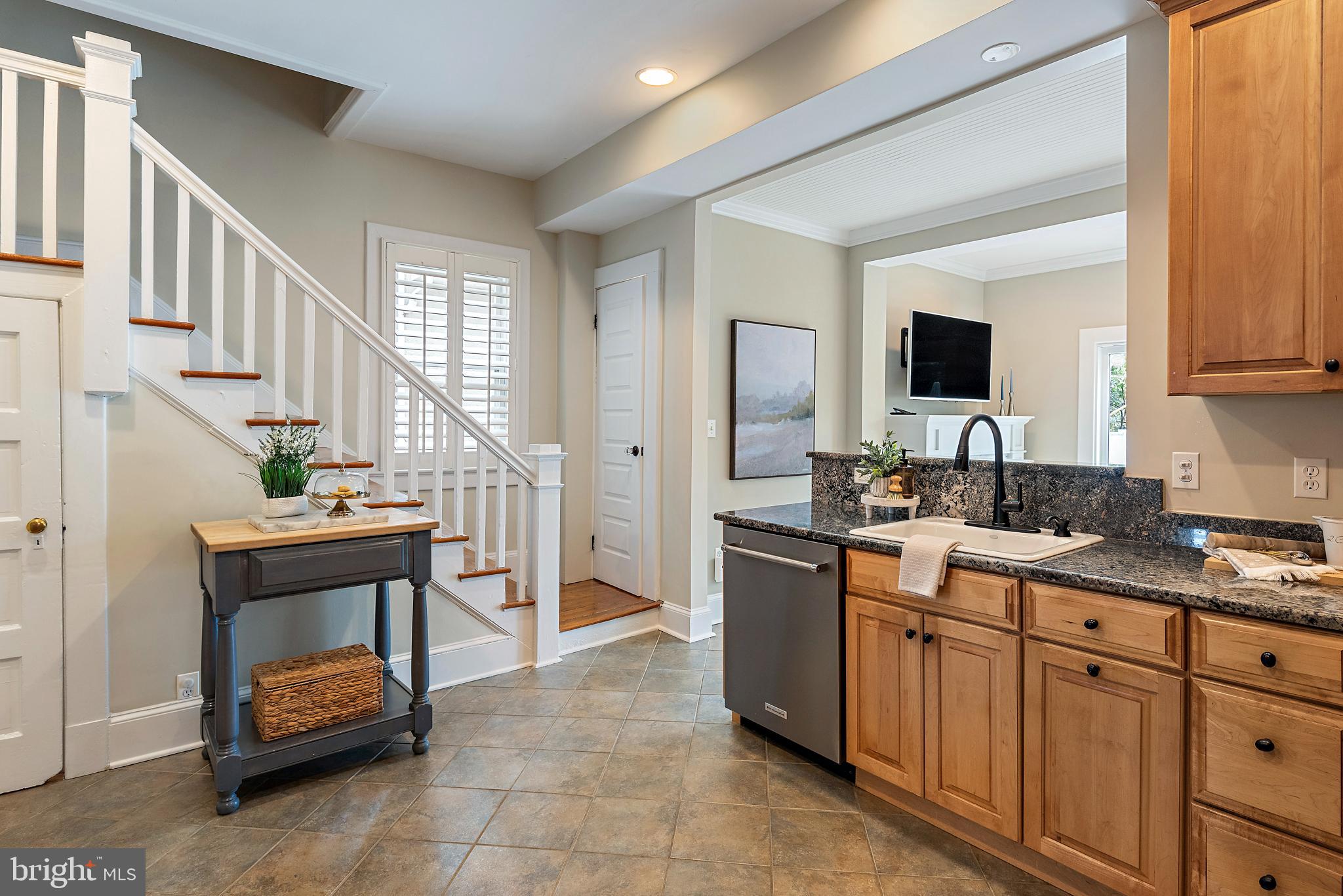 MURRAY HILL - Residential