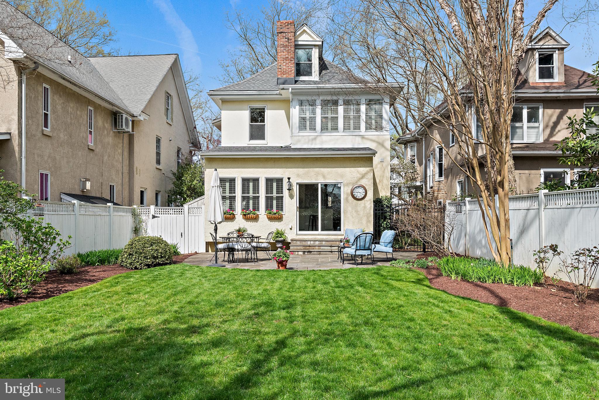 MURRAY HILL - Residential