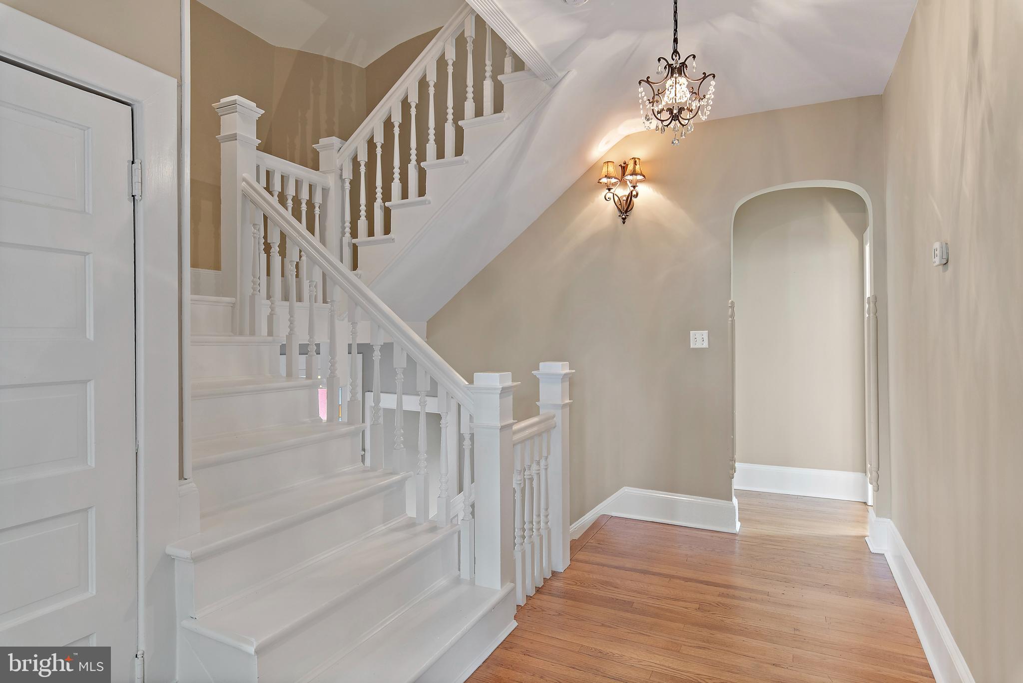 MURRAY HILL - Residential