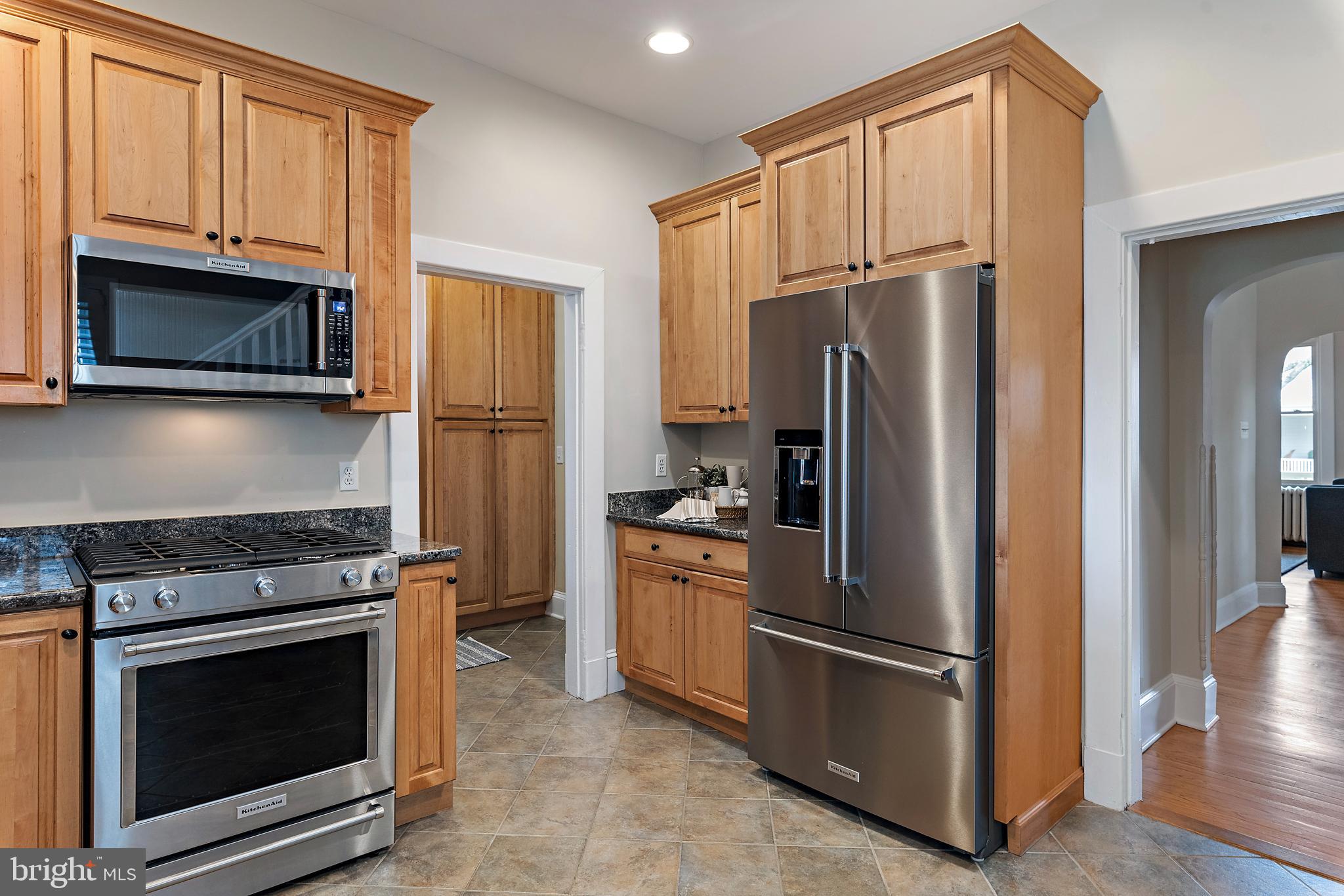 MURRAY HILL - Residential