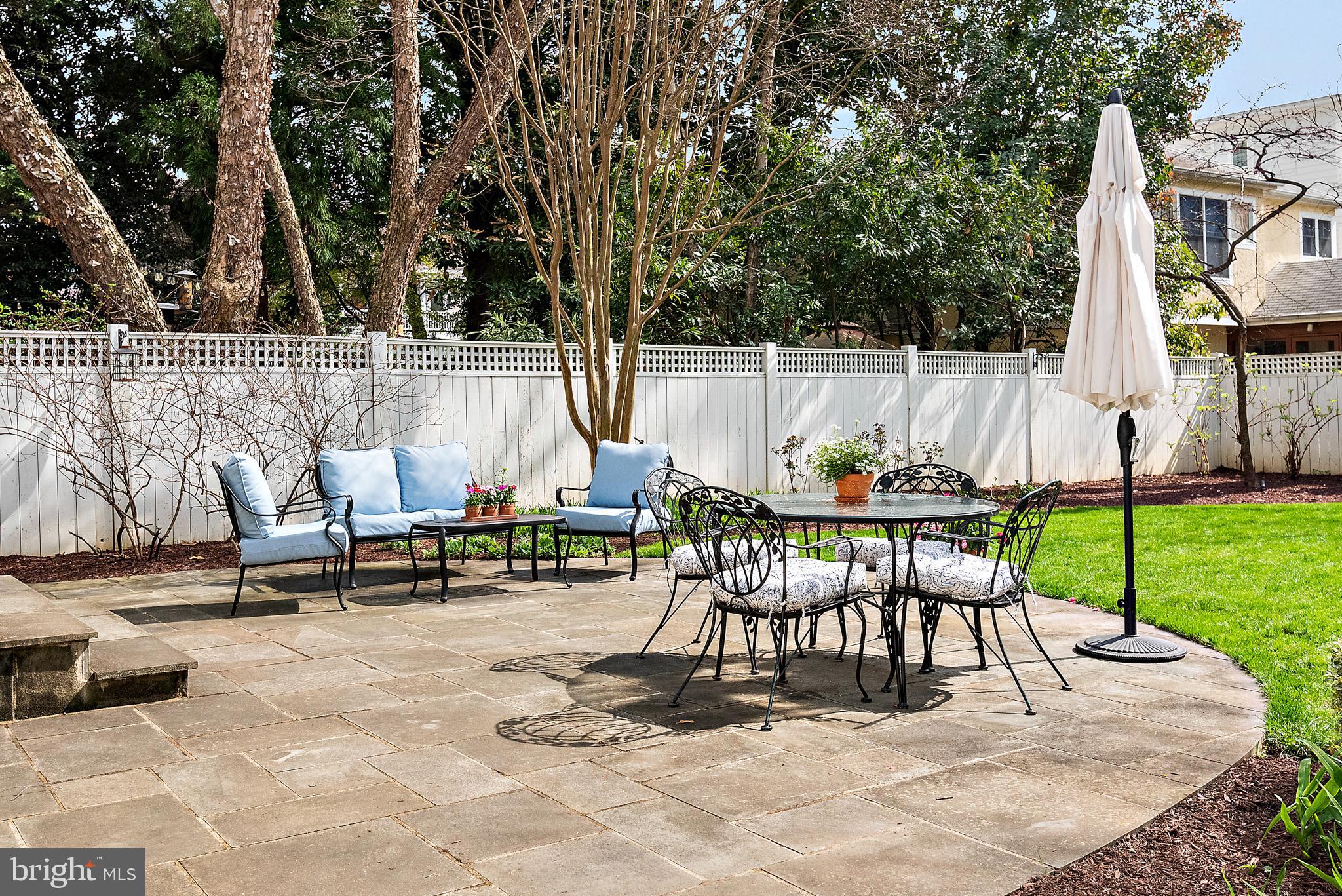 MURRAY HILL - Residential