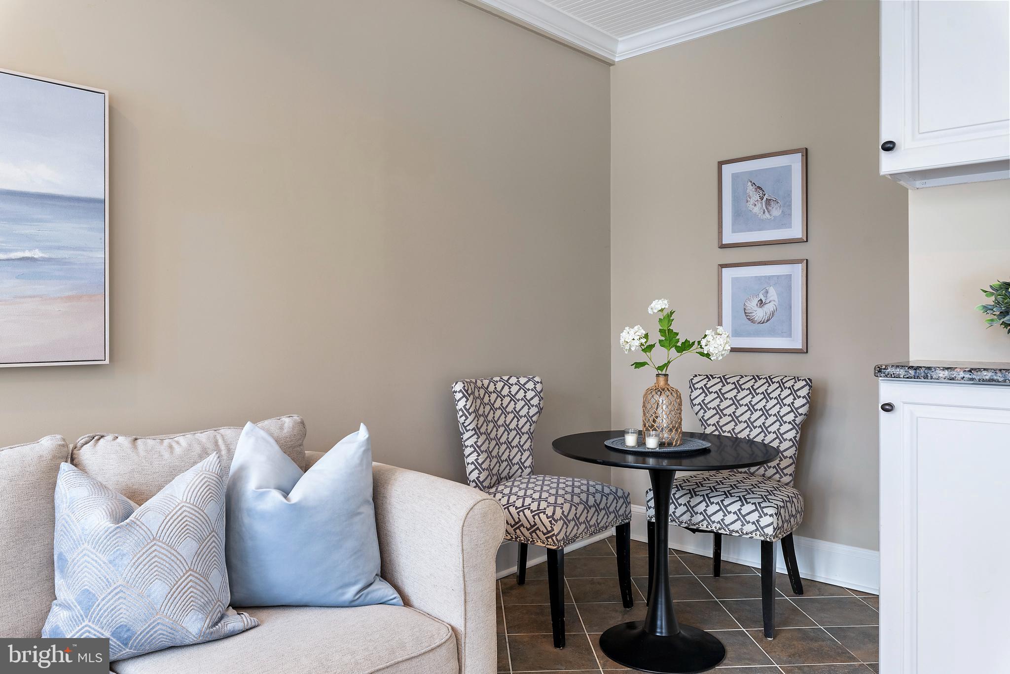 MURRAY HILL - Residential