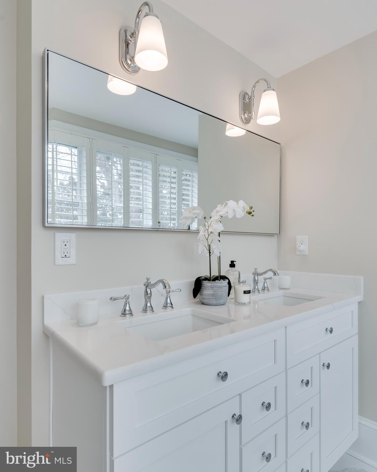 MURRAY HILL - Residential