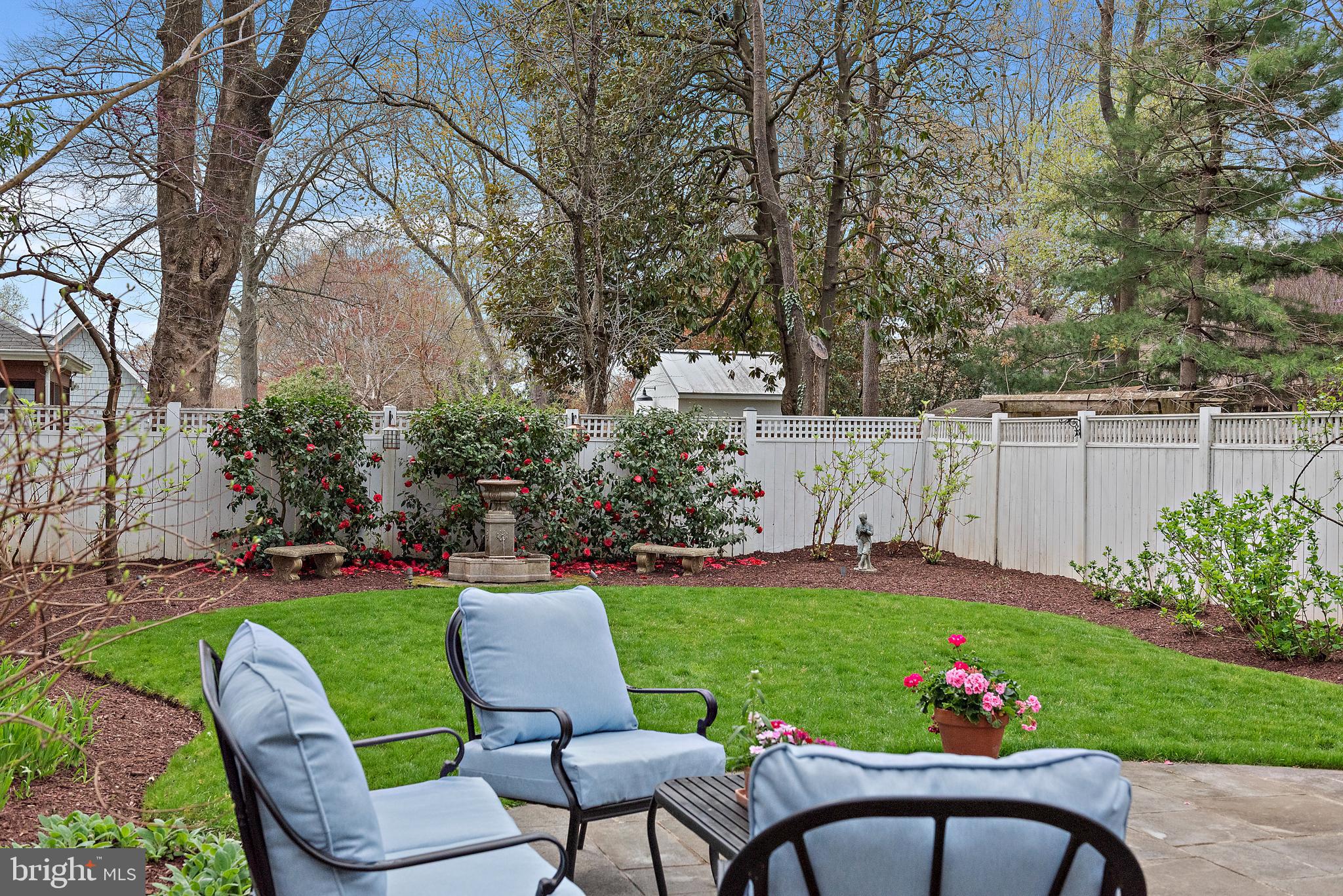 MURRAY HILL - Residential