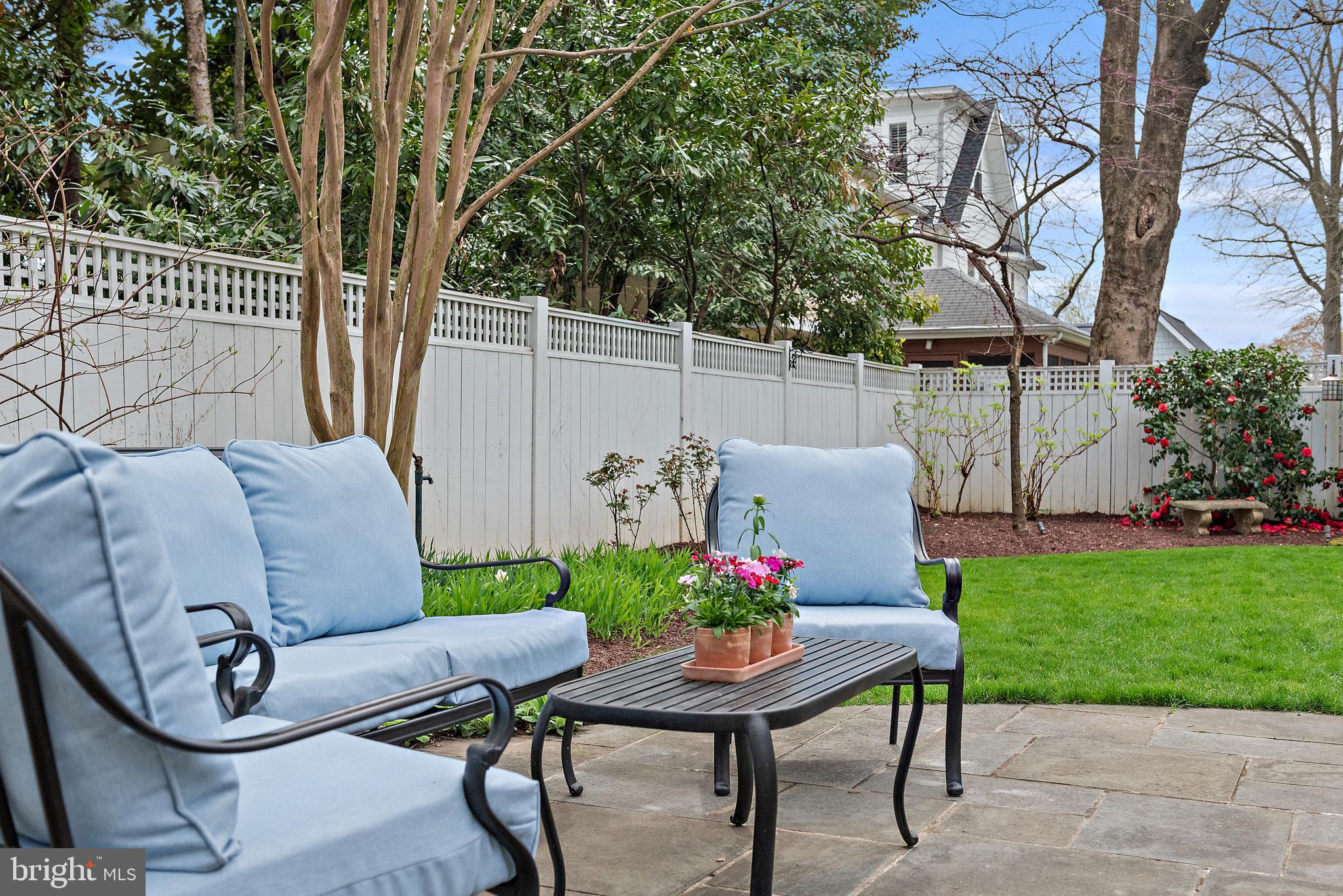 MURRAY HILL - Residential