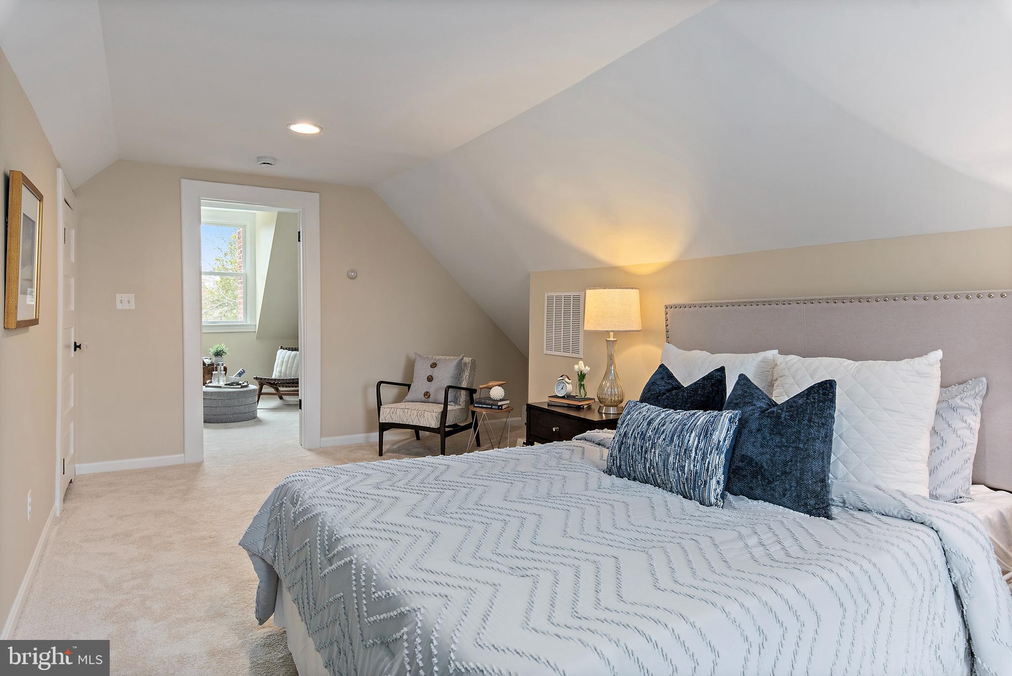 MURRAY HILL - Residential