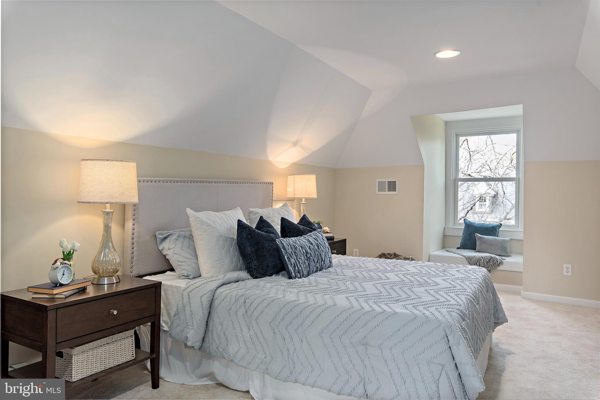 MURRAY HILL - Residential