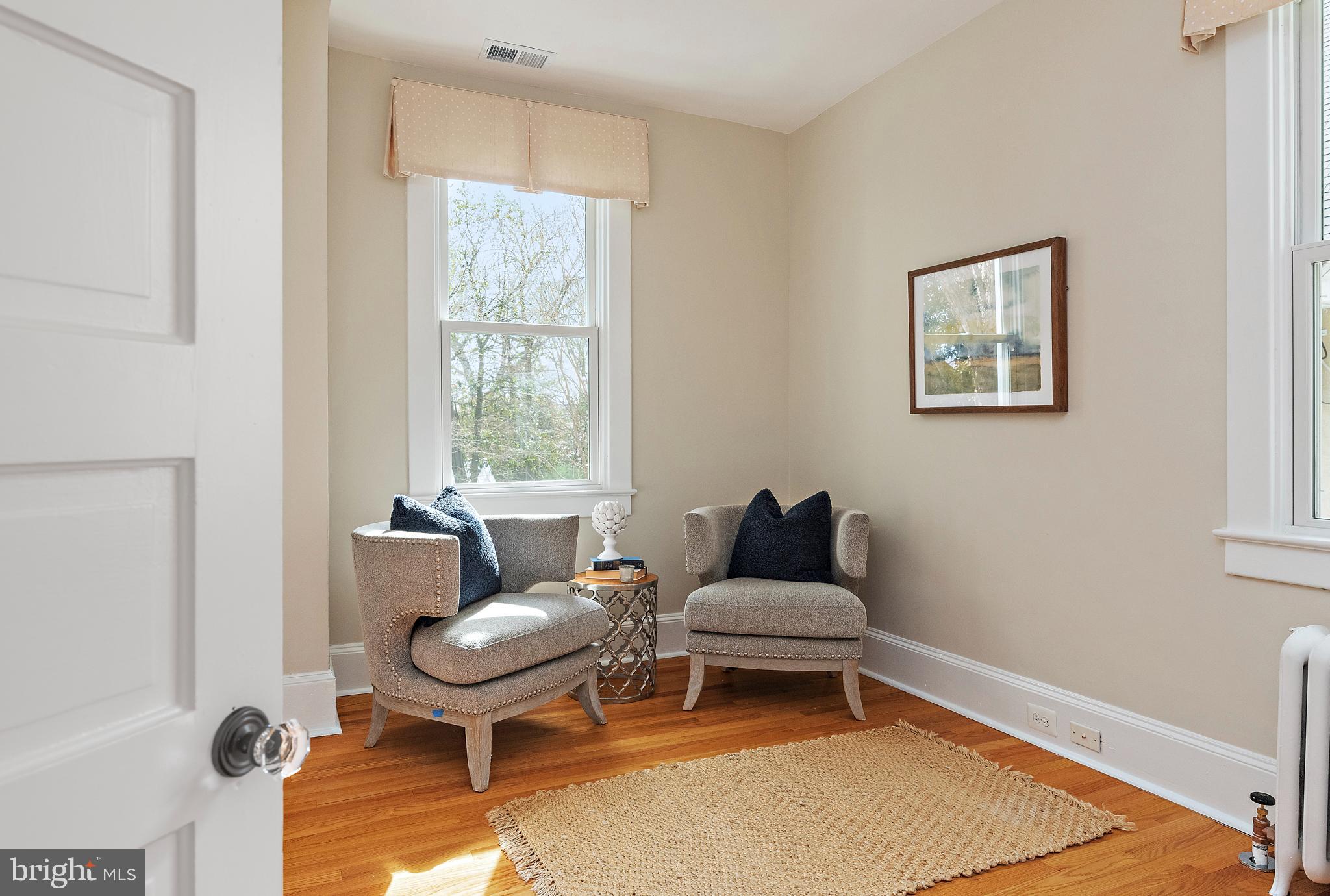 MURRAY HILL - Residential