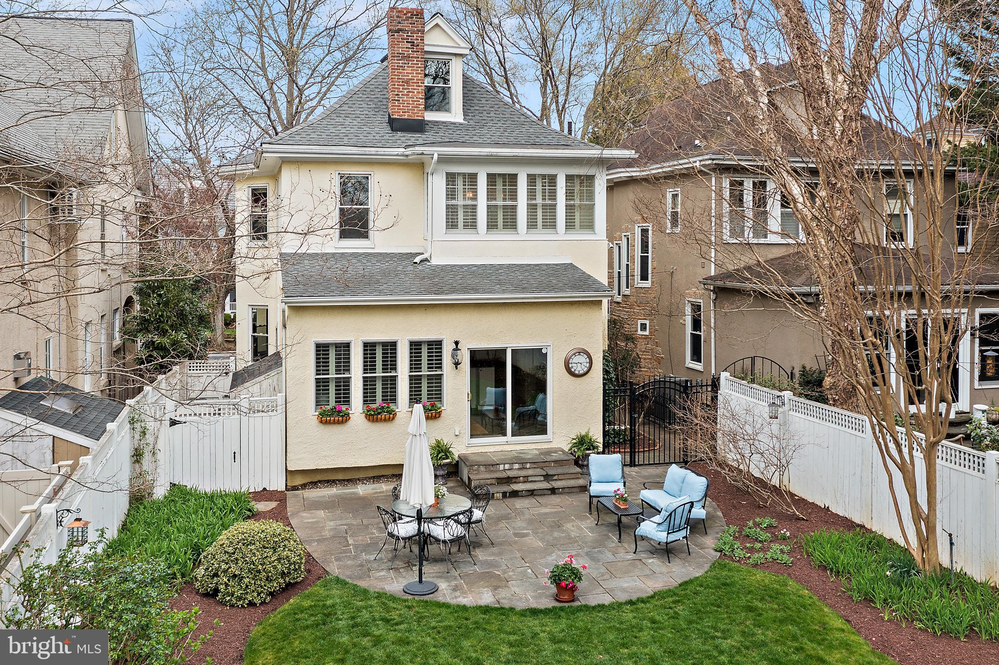 MURRAY HILL - Residential