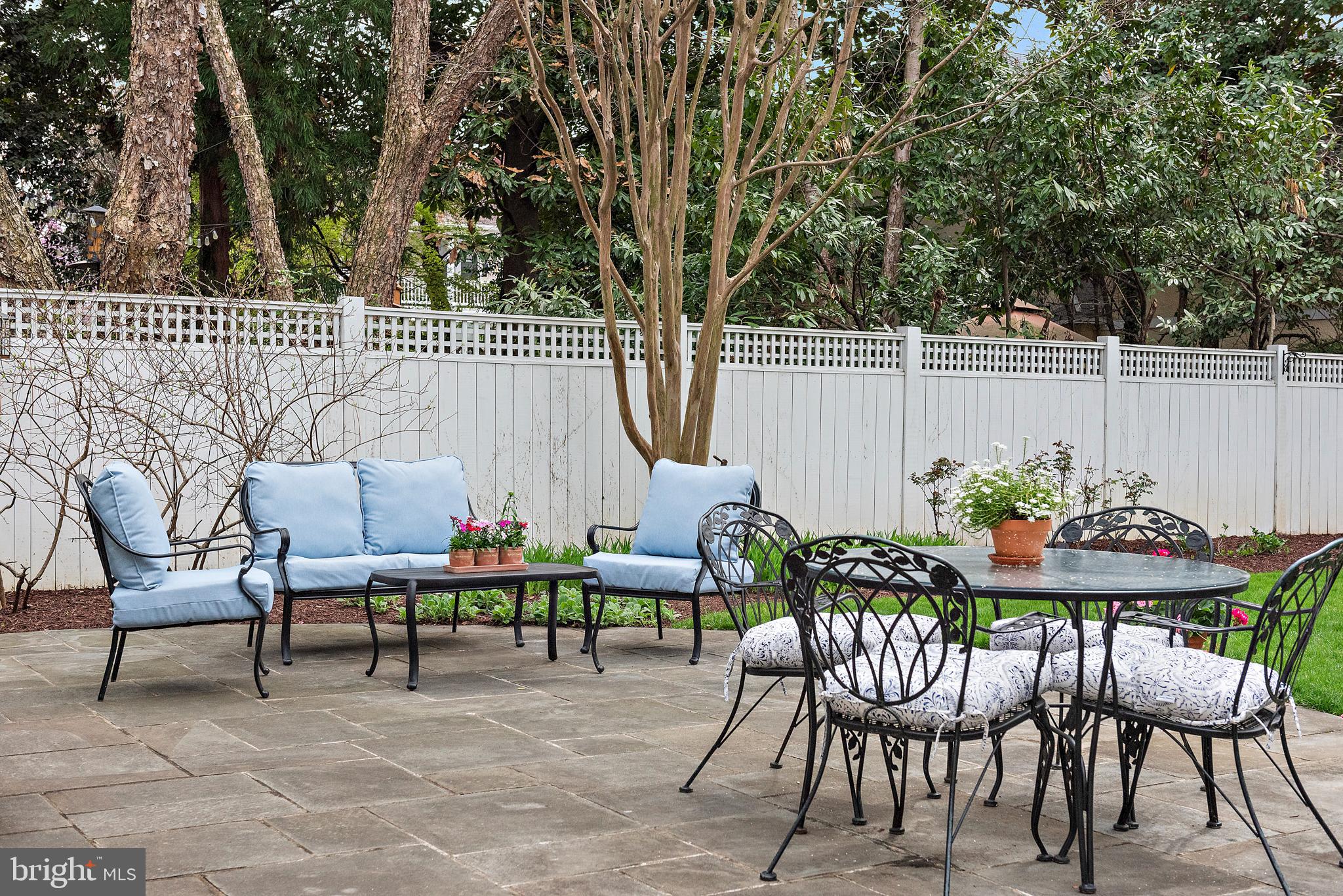 MURRAY HILL - Residential