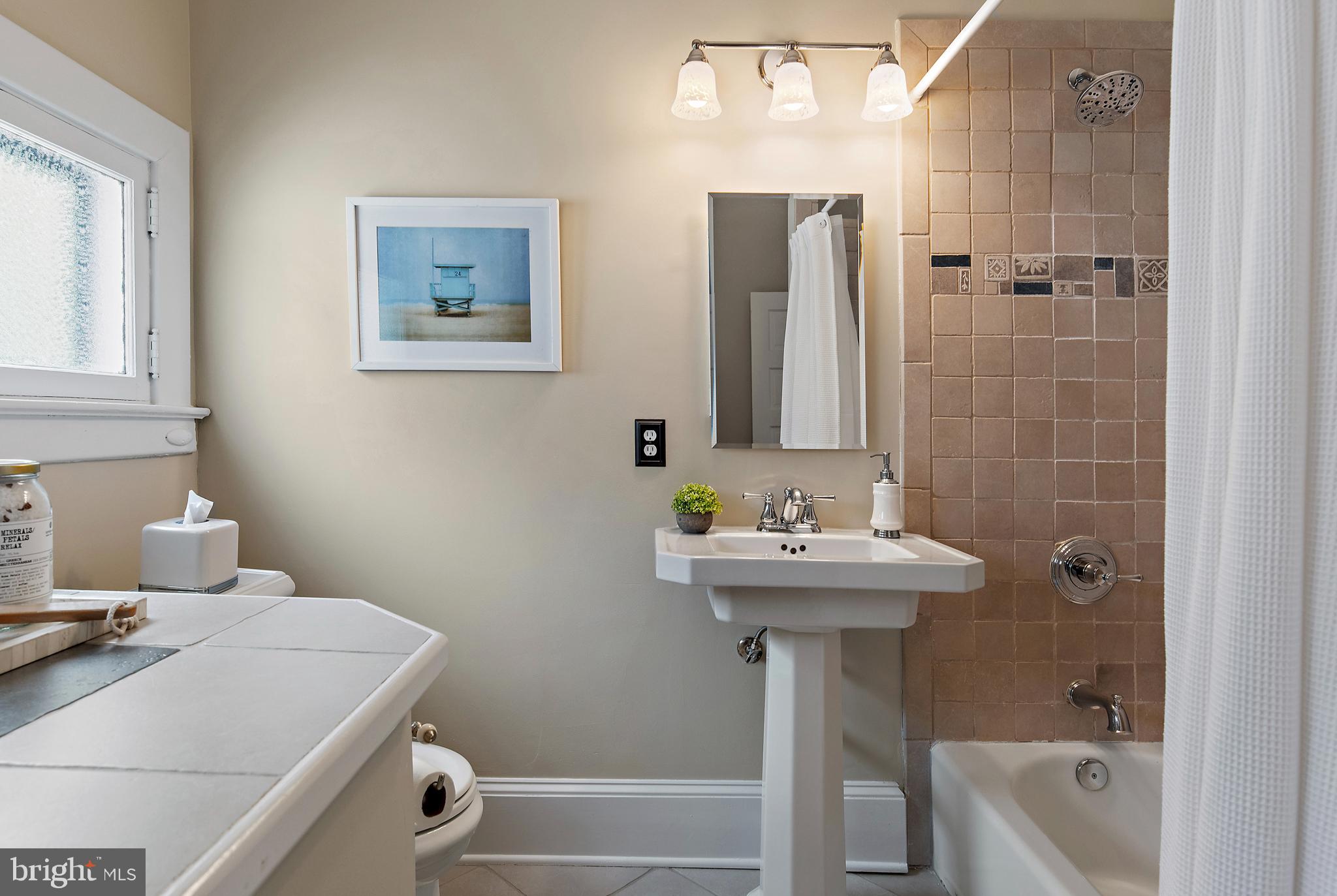 MURRAY HILL - Residential