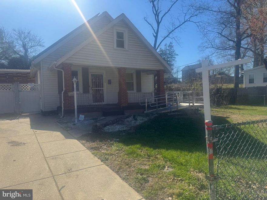 Back on the market.. buyers financing fell through !! Perfect home for a 1st-time homebuyer or investor. Solid home just needs some updating. Perfect for a 203K loan. The property does have solar panels. The buyer must be willing to take over the contract. 2-hour notice required.  Direct buyers only.