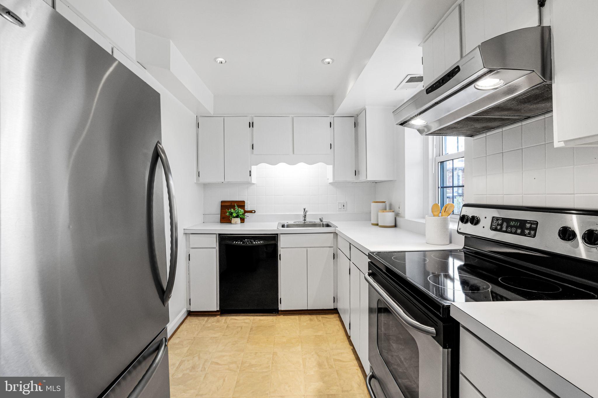 FAIRLINGTON VILLAGES - Residential