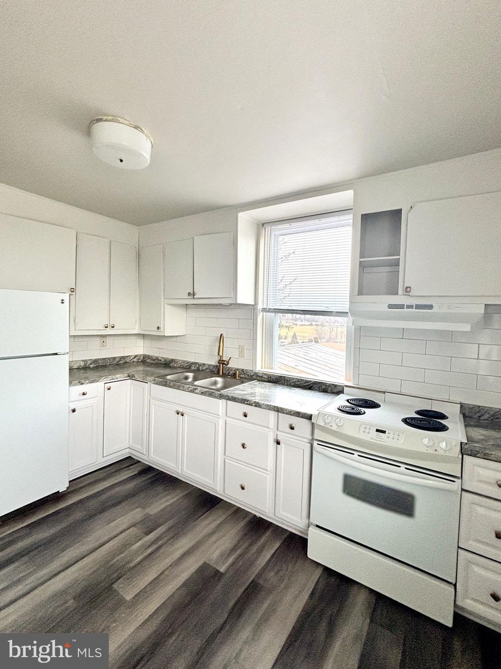 Photo of 101 W Main Street, MOUNT JOY, PA 17552 (MLS # PALA2063332)