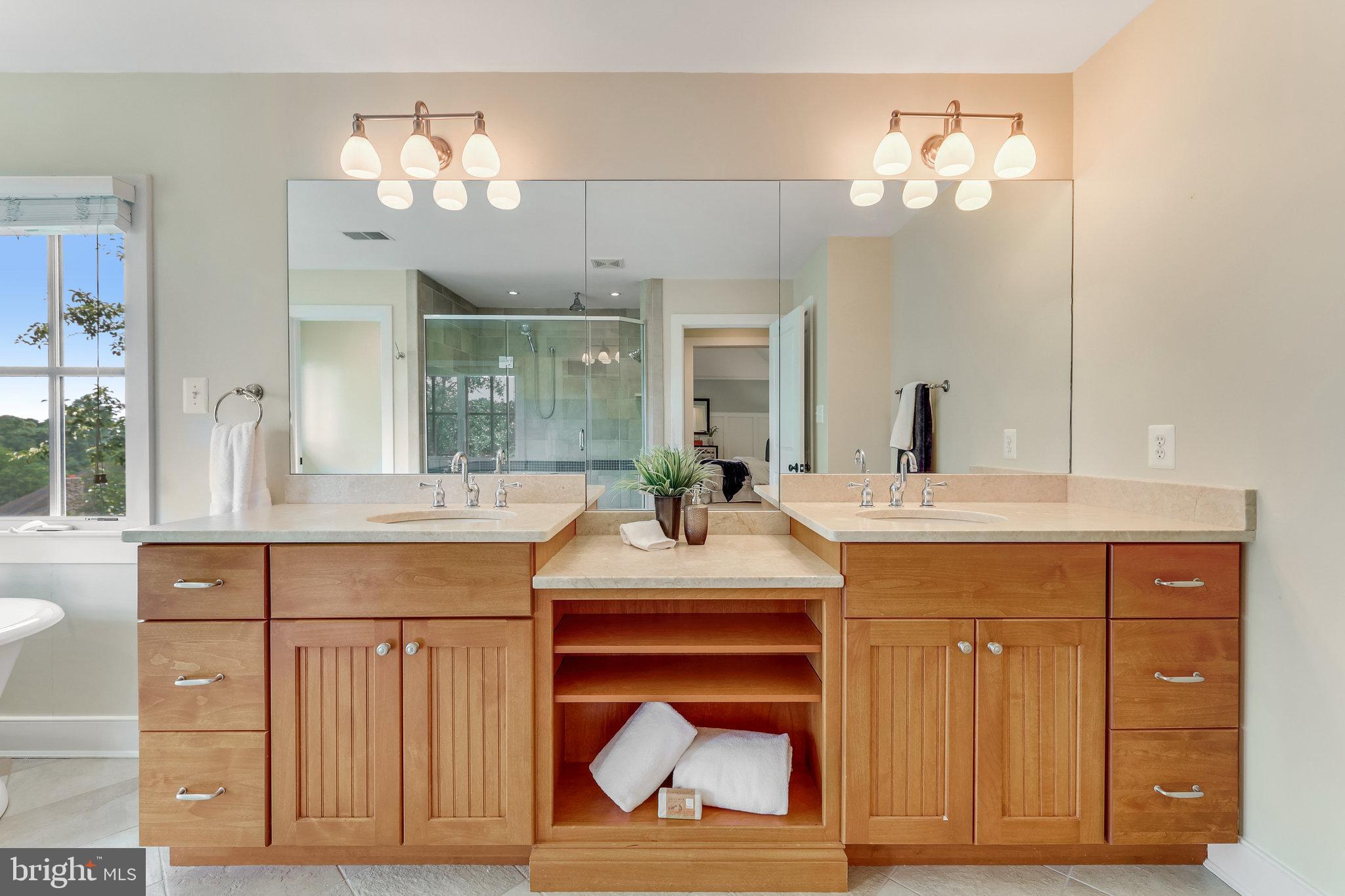 MINOR HILL - Residential