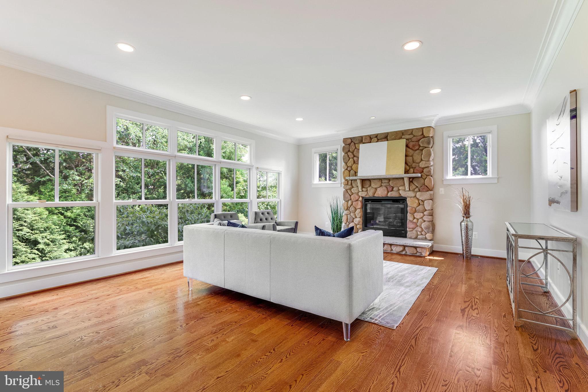 MINOR HILL - Residential