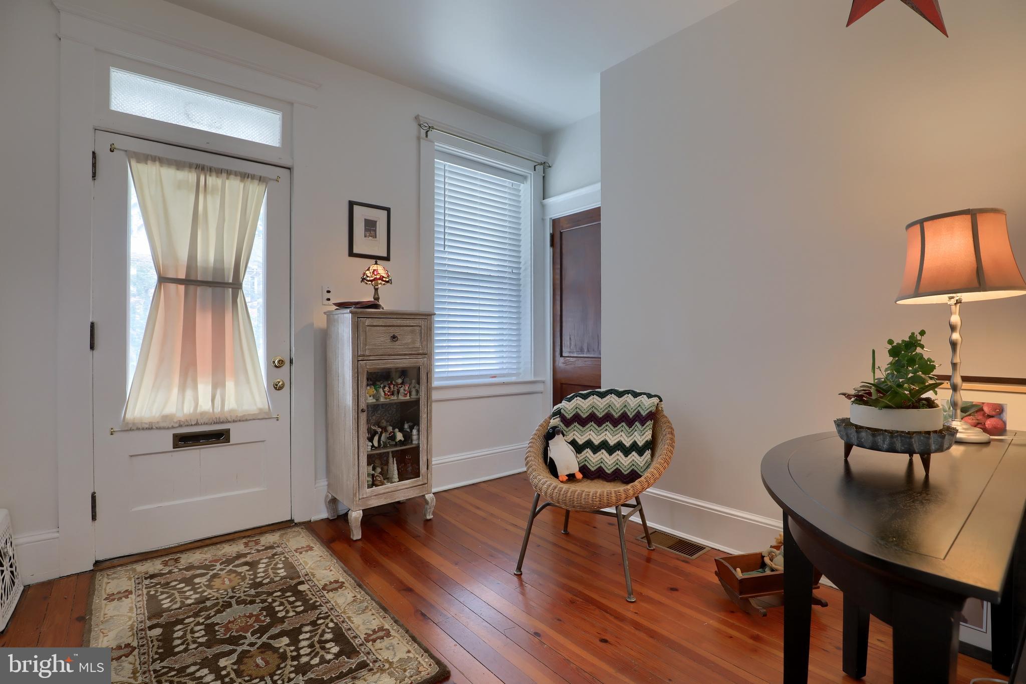 EAST PETERSBURG - Residential Income