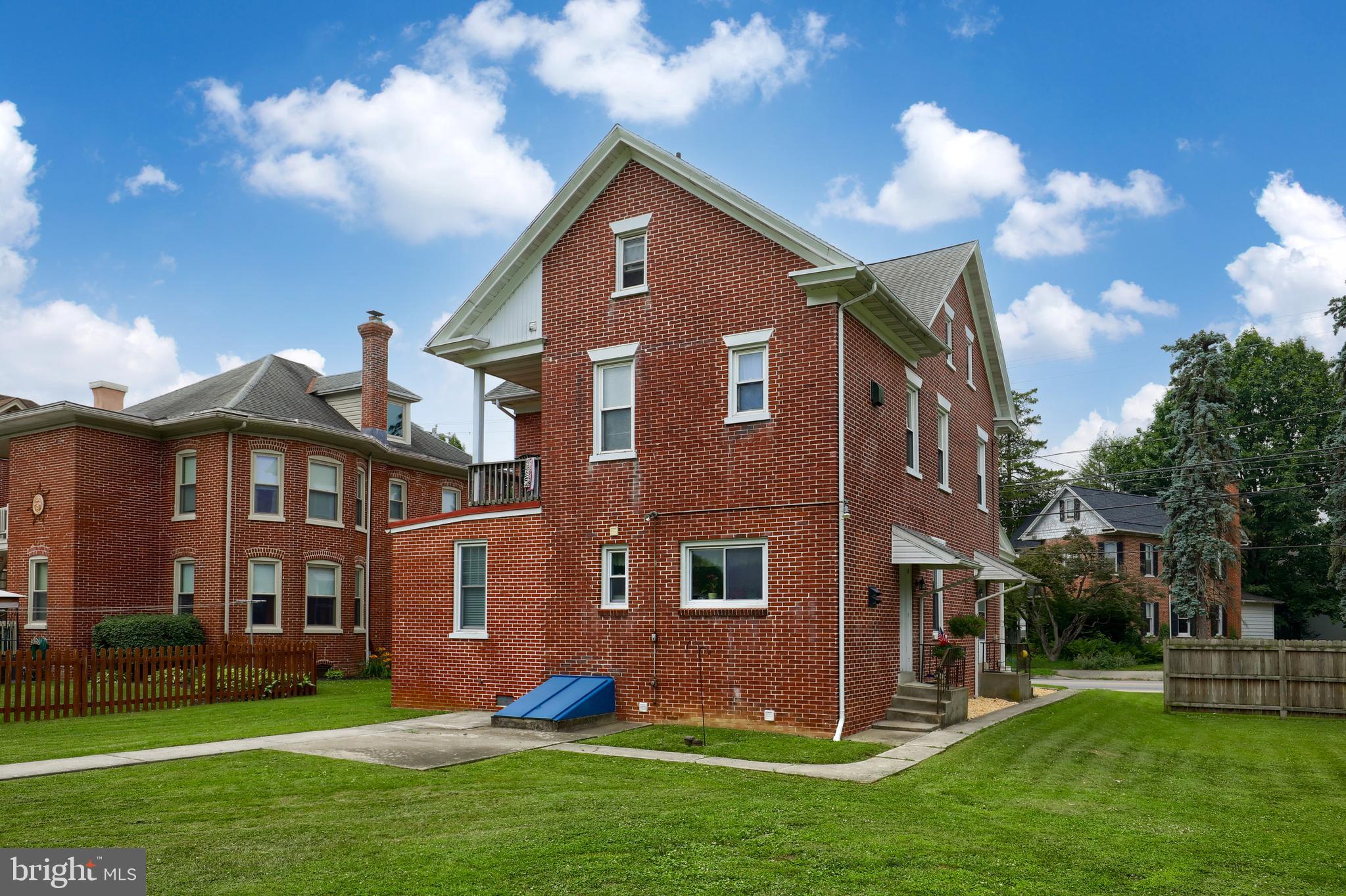 EAST PETERSBURG - Residential Income