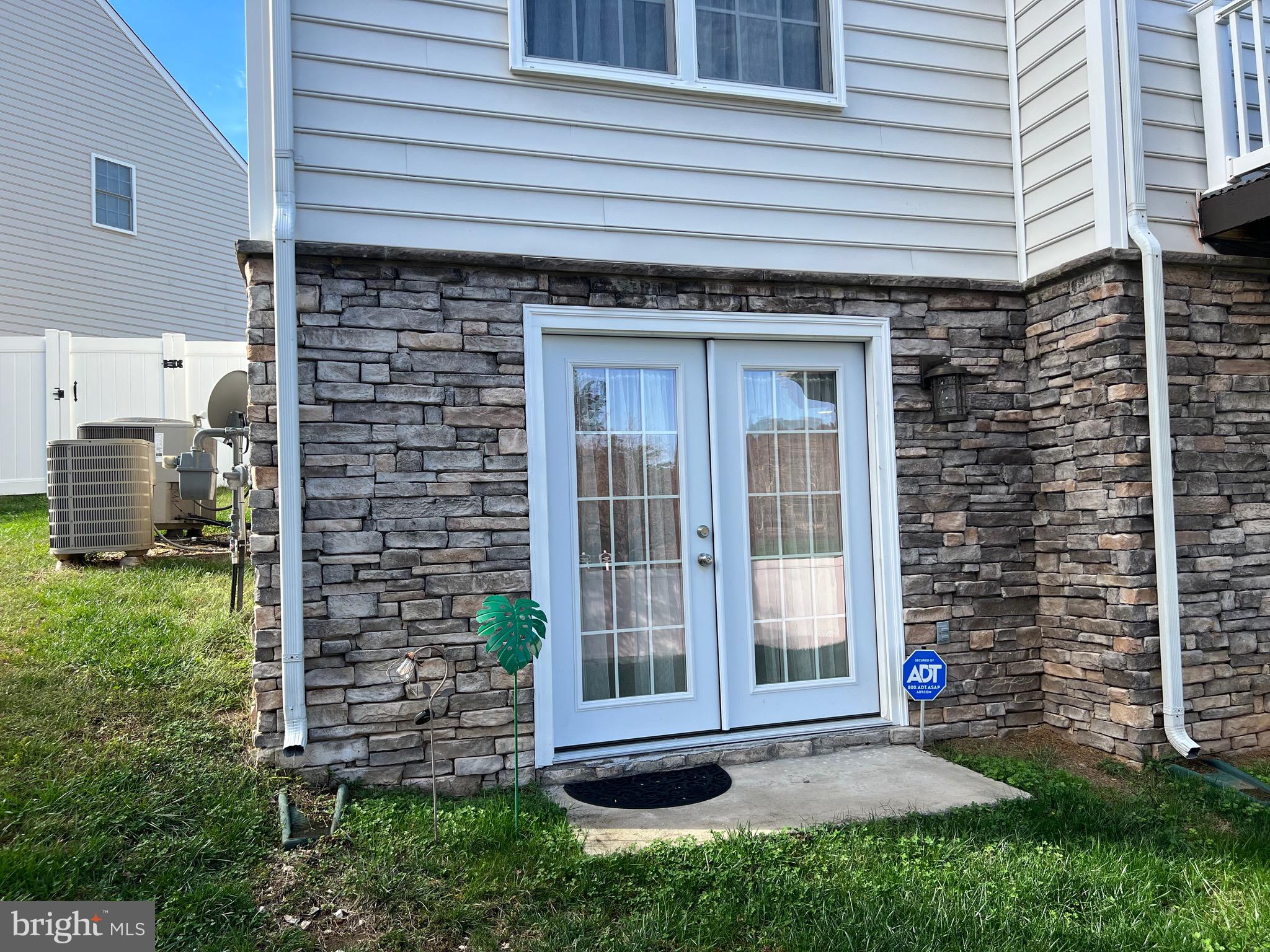 BRECKENRIDGE - Residential Lease