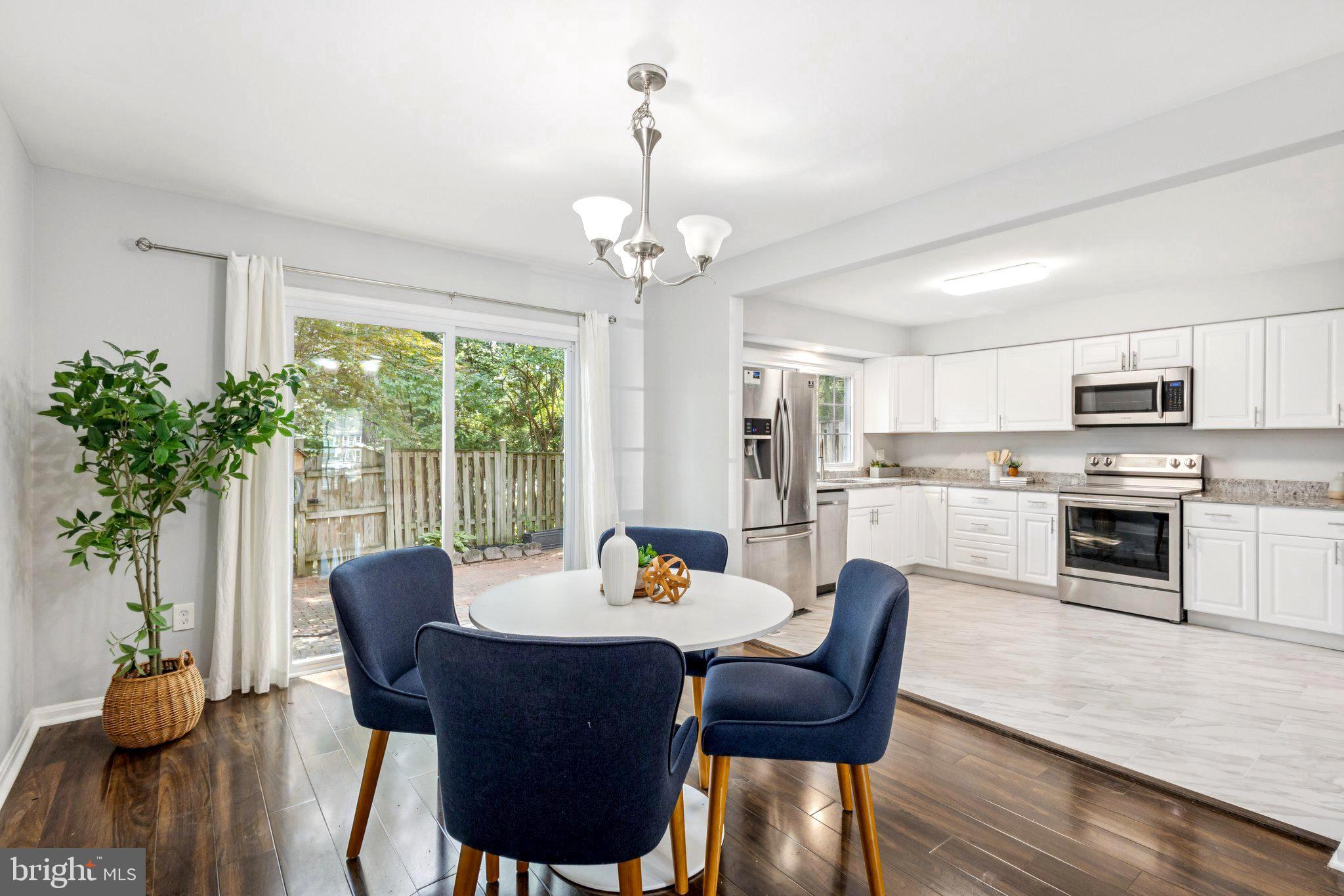 GLEN COVE - Residential