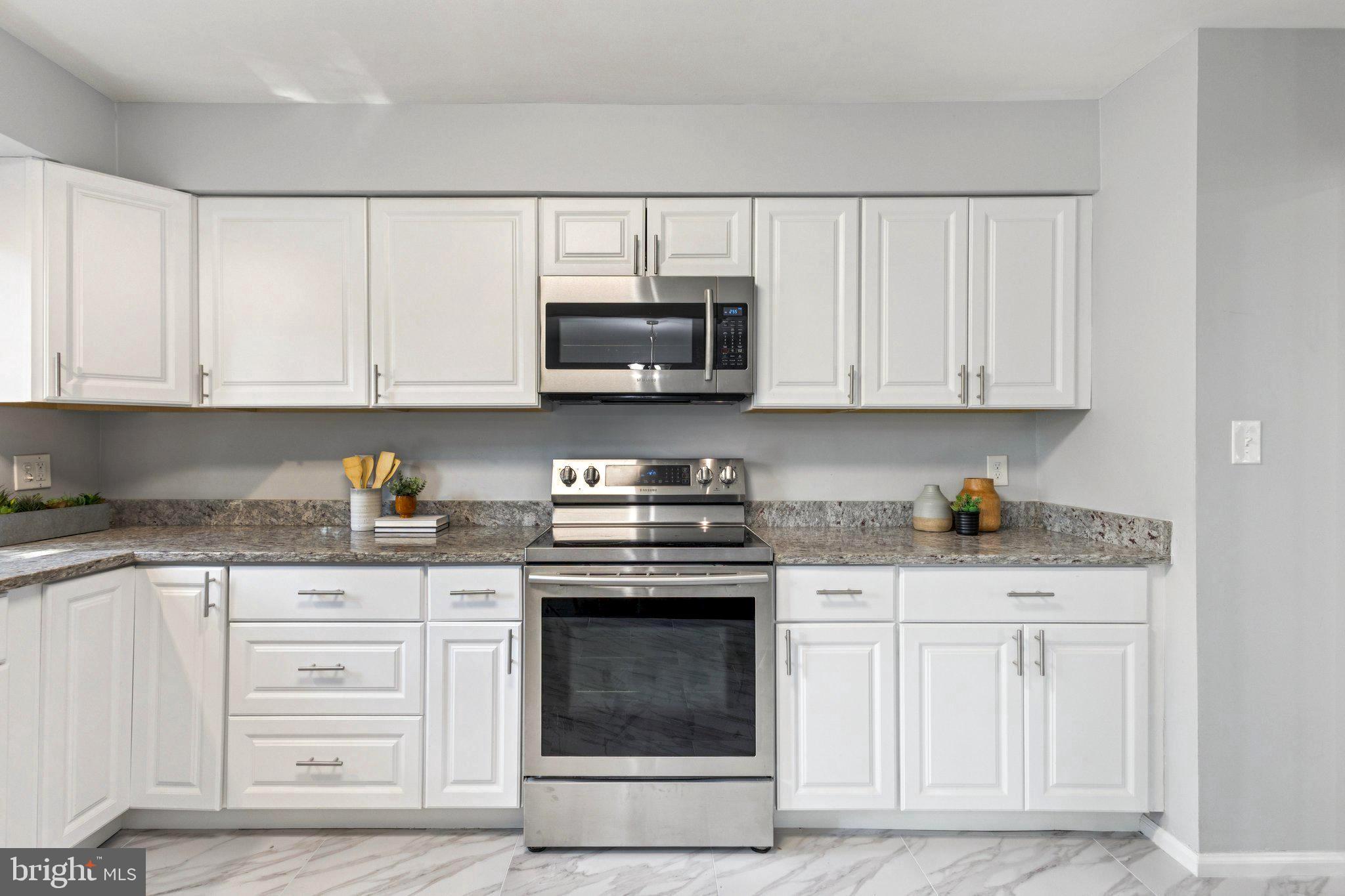 GLEN COVE - Residential