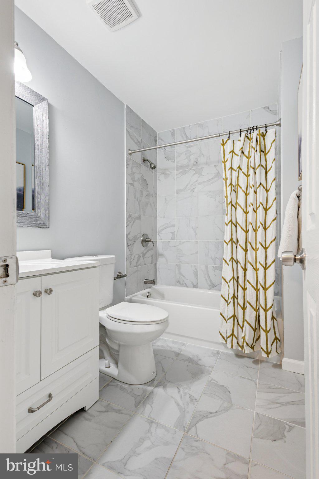 GLEN COVE - Residential