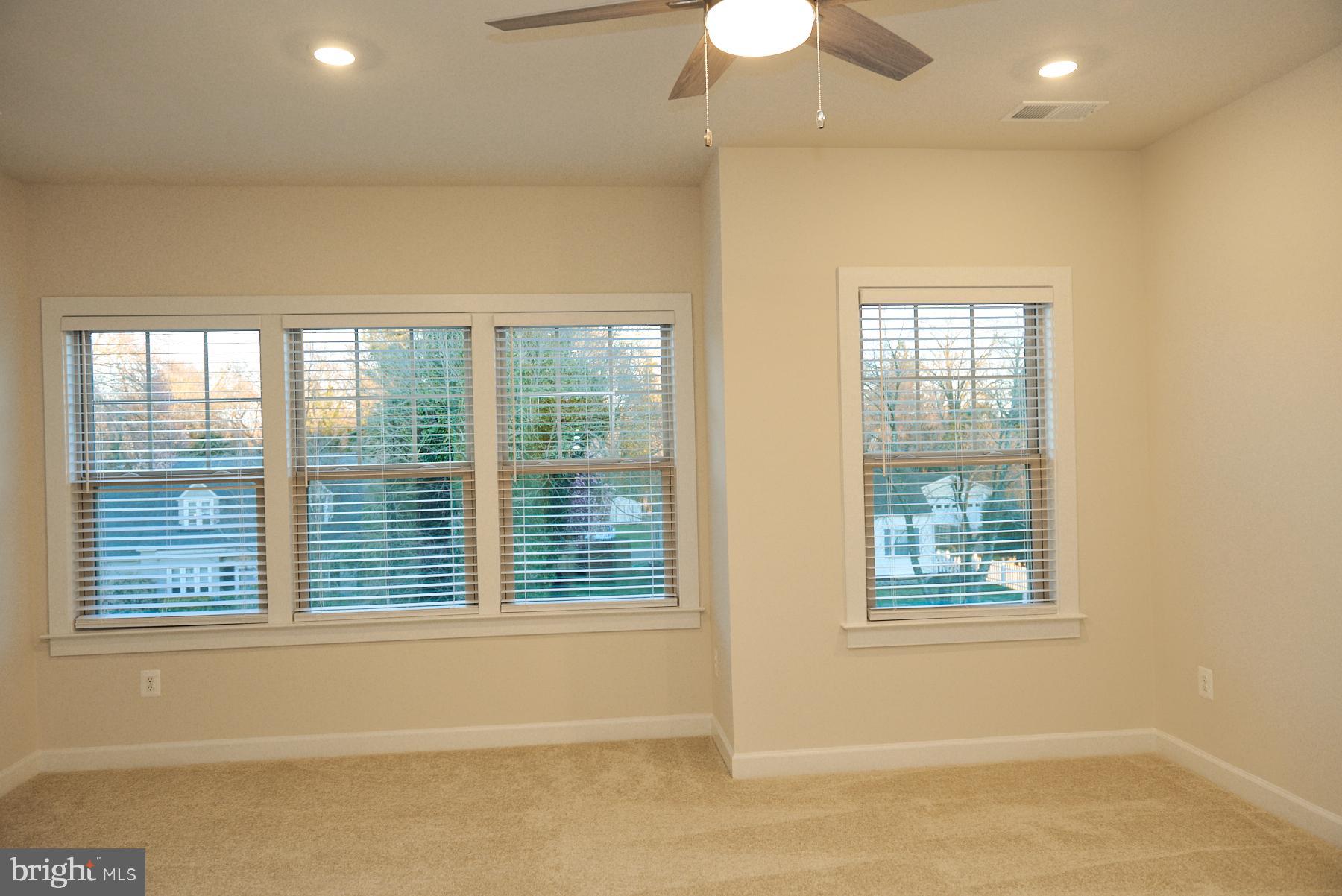 BOULEVARD VI TOWNS - Residential