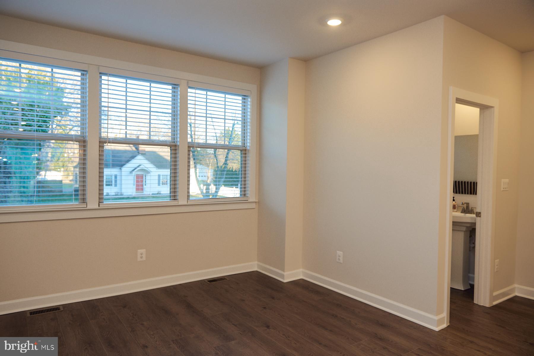 BOULEVARD VI TOWNS - Residential