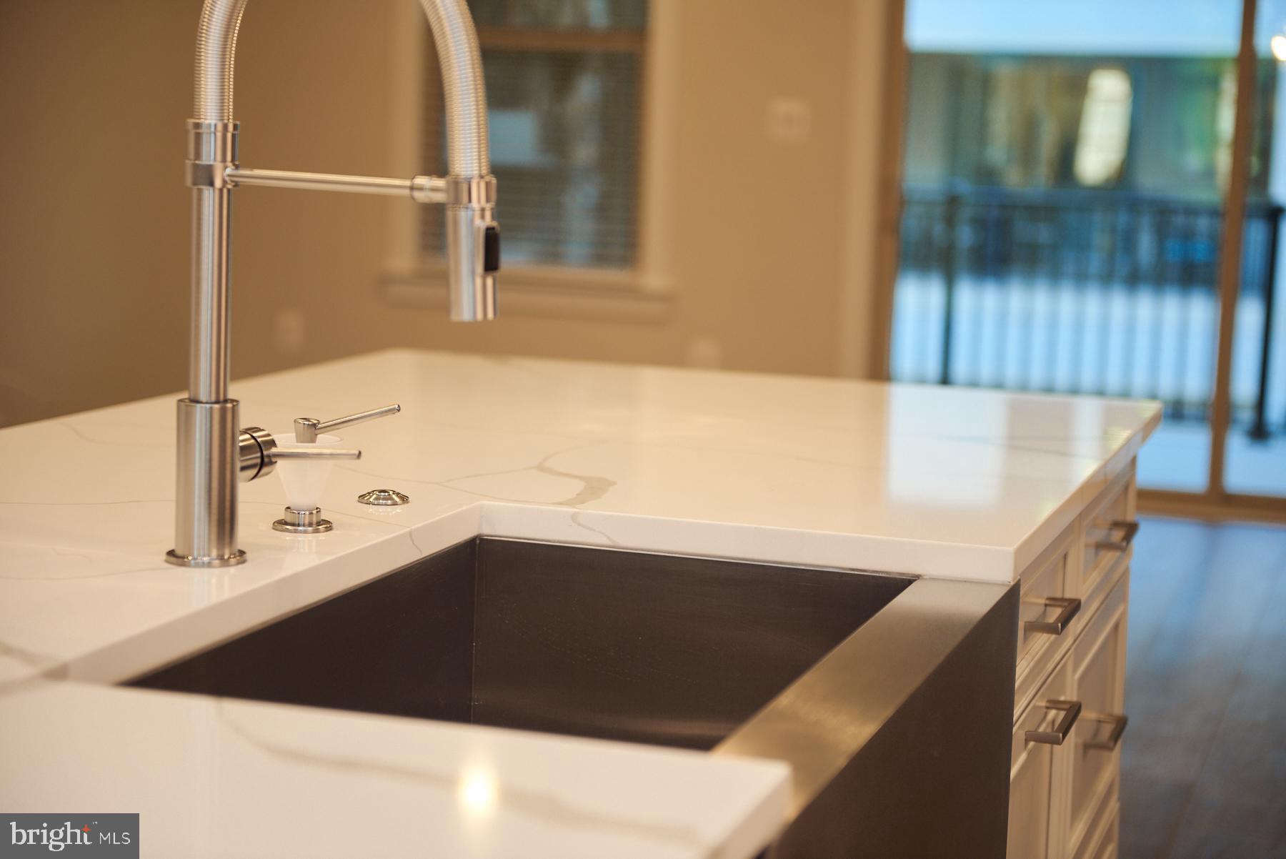 BOULEVARD VI TOWNS - Residential