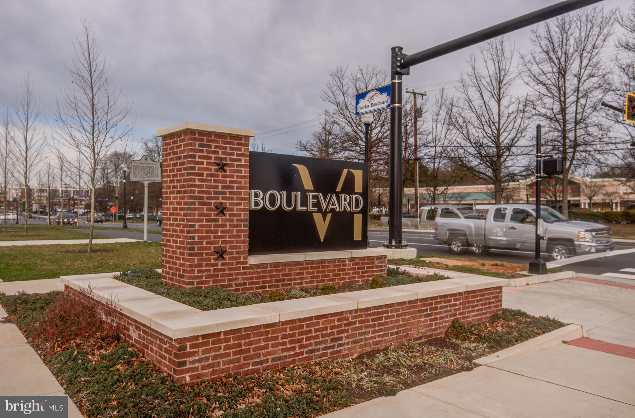 BOULEVARD VI TOWNS - Residential