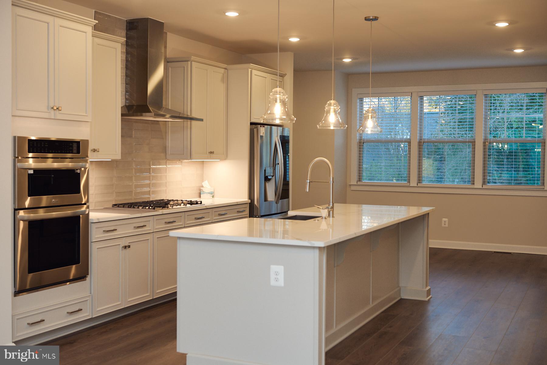 BOULEVARD VI TOWNS - Residential