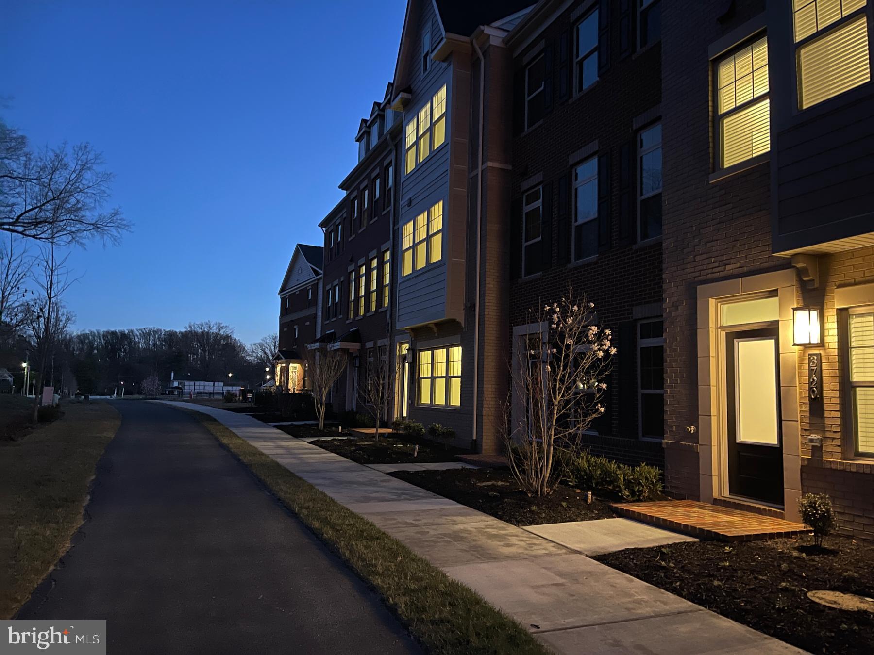 BOULEVARD VI TOWNS - Residential