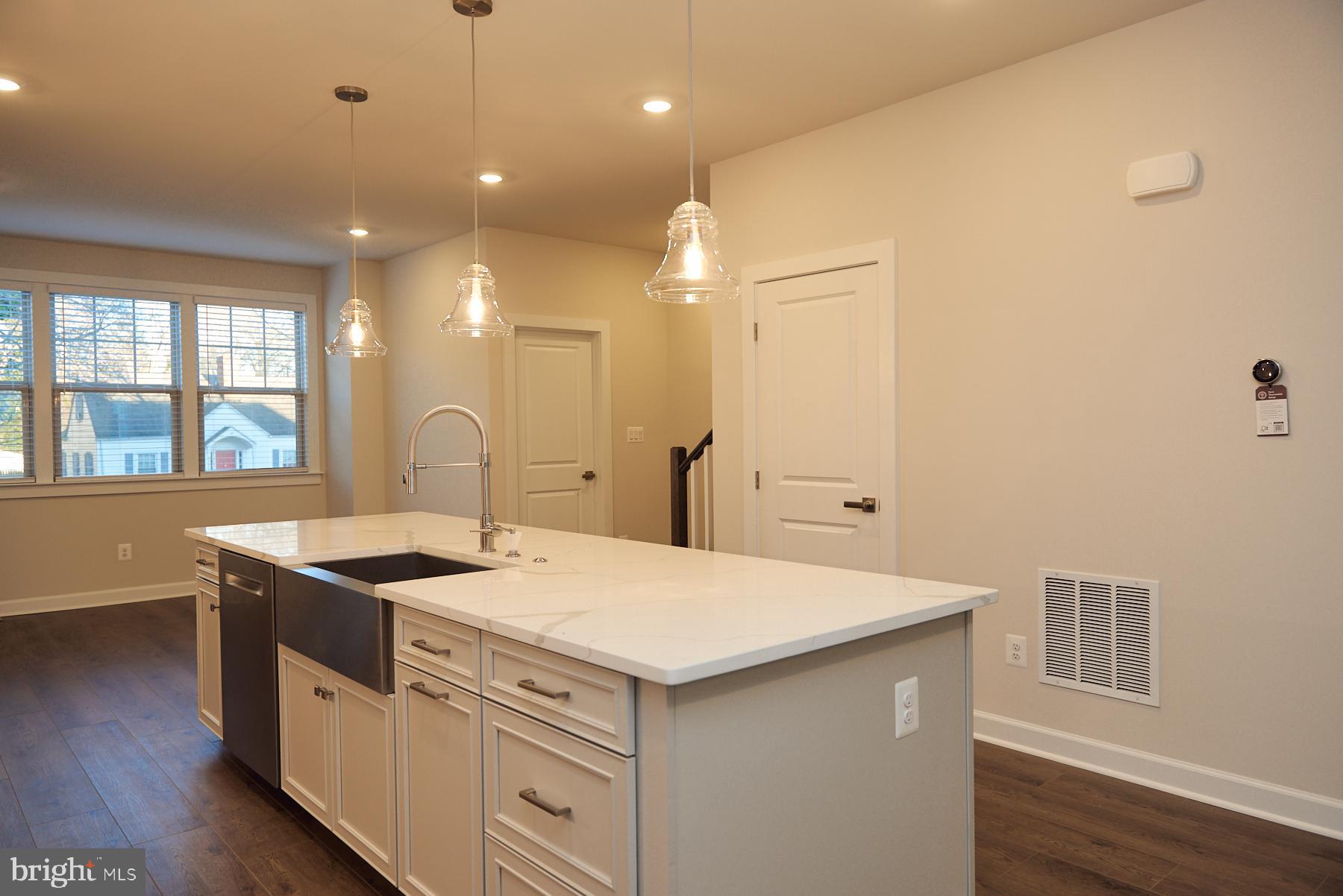 BOULEVARD VI TOWNS - Residential